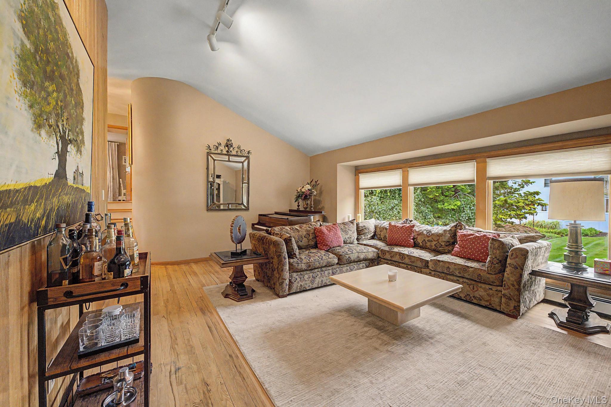 6 Field Daisy Lane Property Photo 19