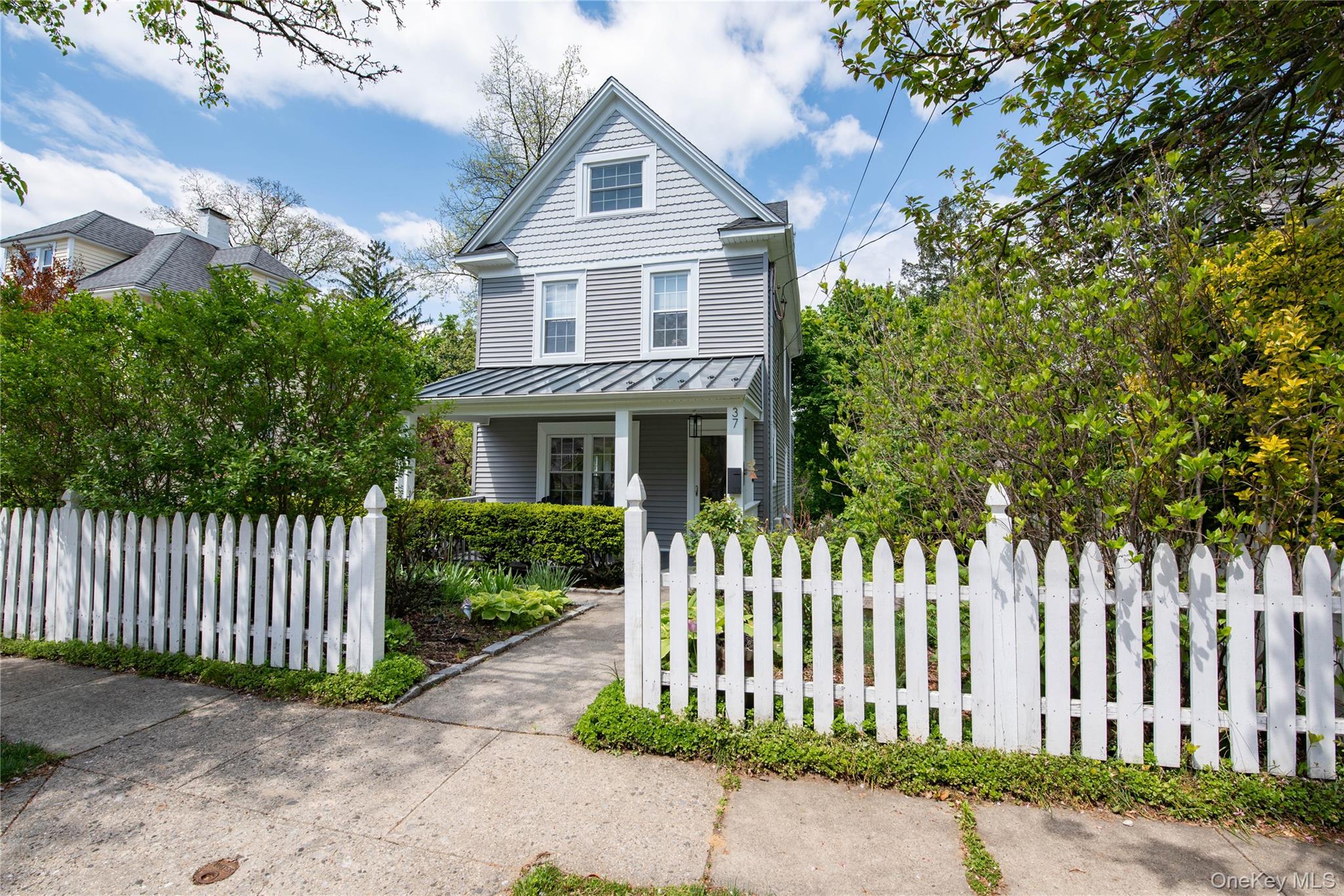 37 Warren Avenue Property Photo 1