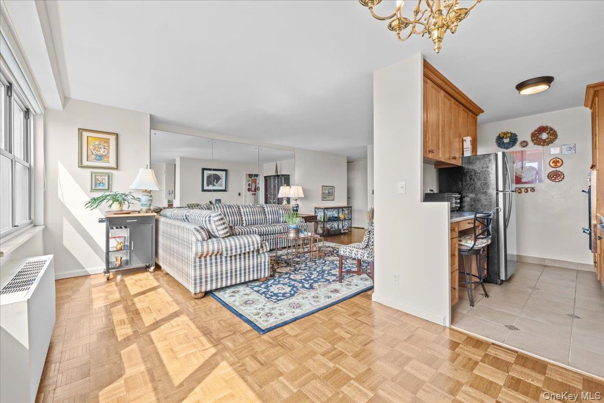 555 Kappock Street 10u Property Photo 2