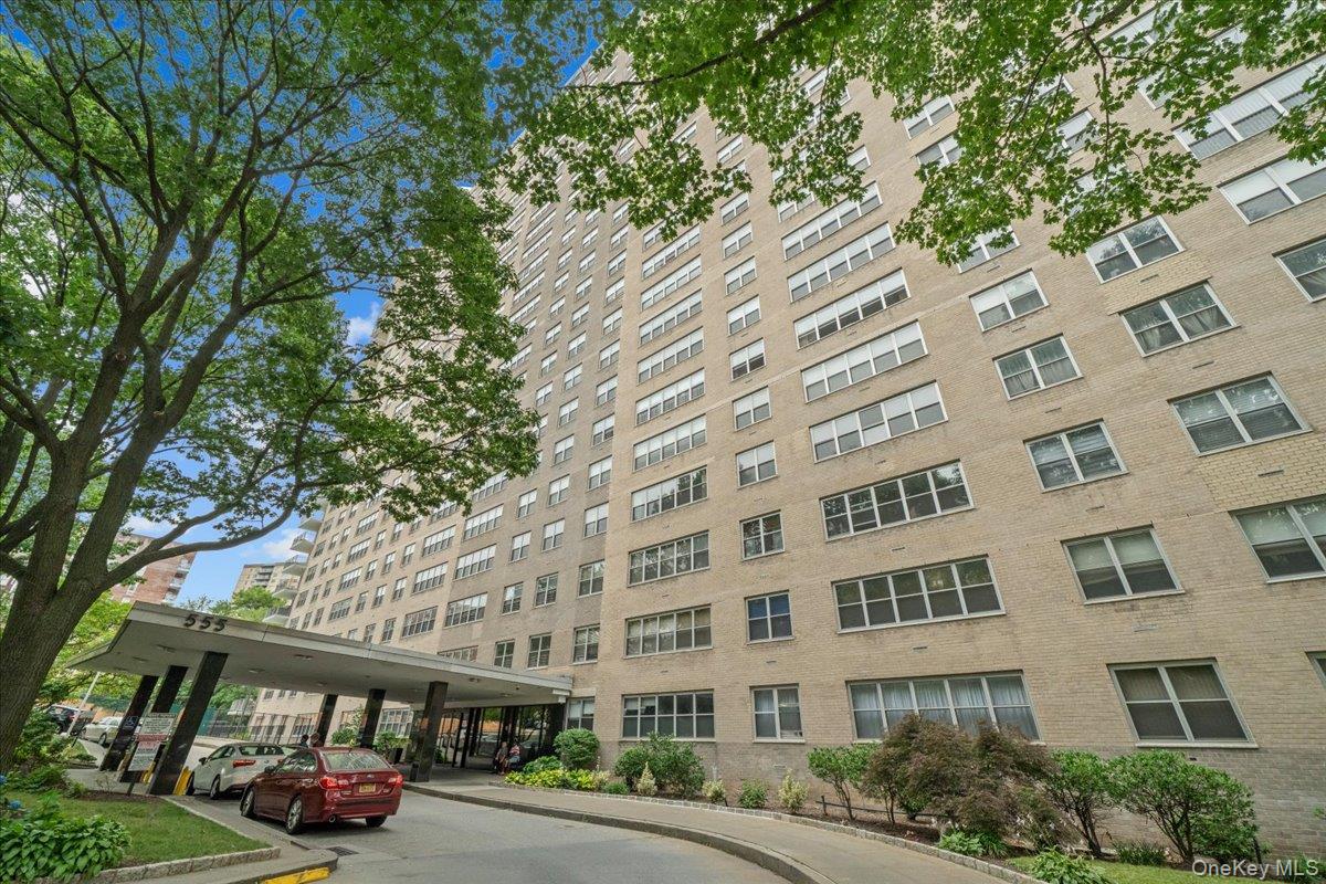 555 Kappock Street 10u Property Photo 22