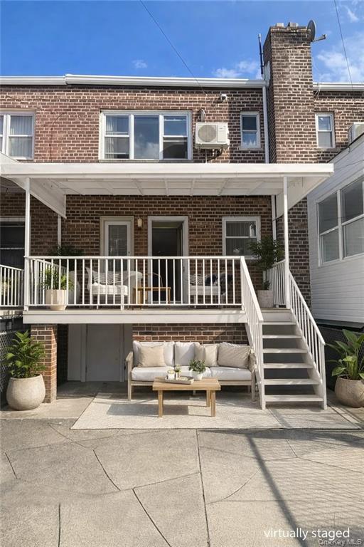150 Bay 40th Street Property Photo 2