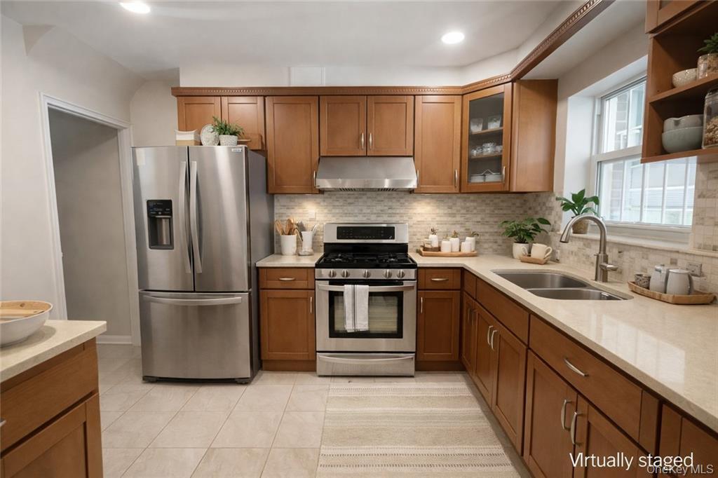 150 Bay 40th Street Property Photo 4