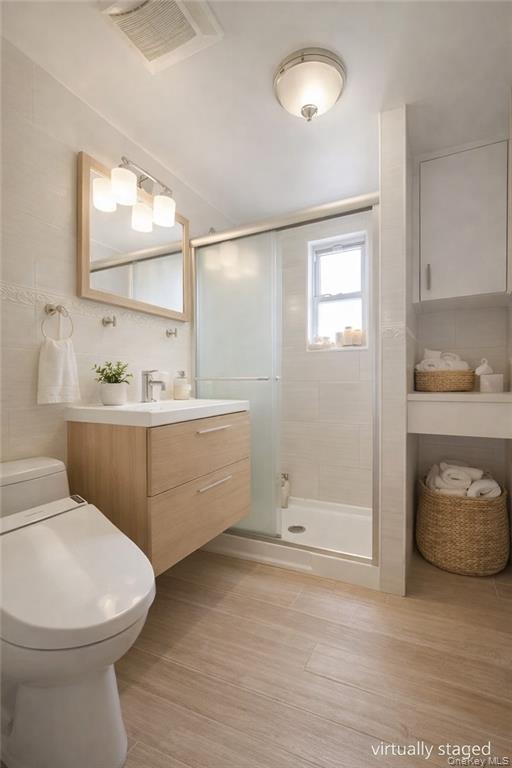 150 Bay 40th Street Property Photo 5