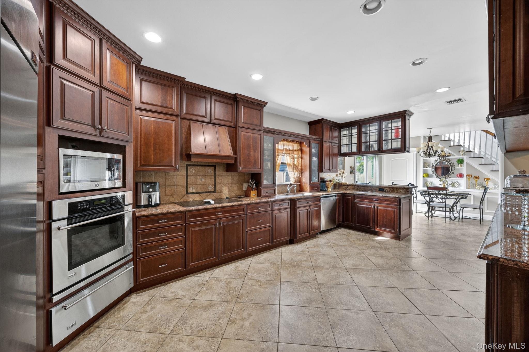 60 Steuben Boulevard Property Photo 13