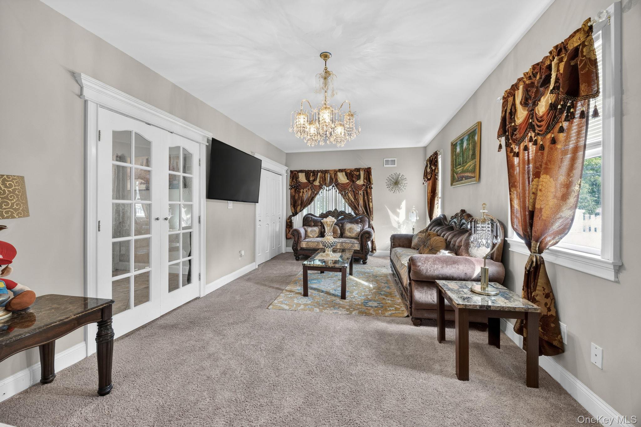 60 Steuben Boulevard Property Photo 15