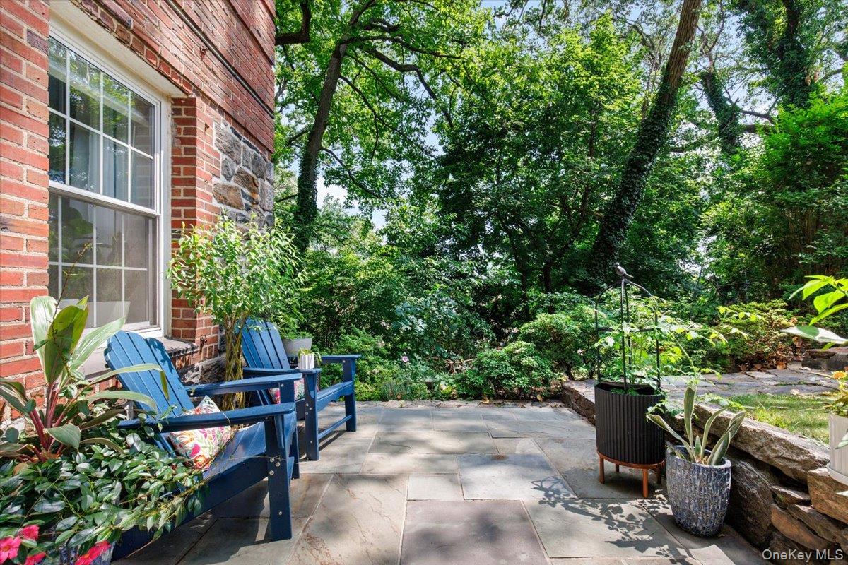 1360 Midland Avenue Te Property Photo 17