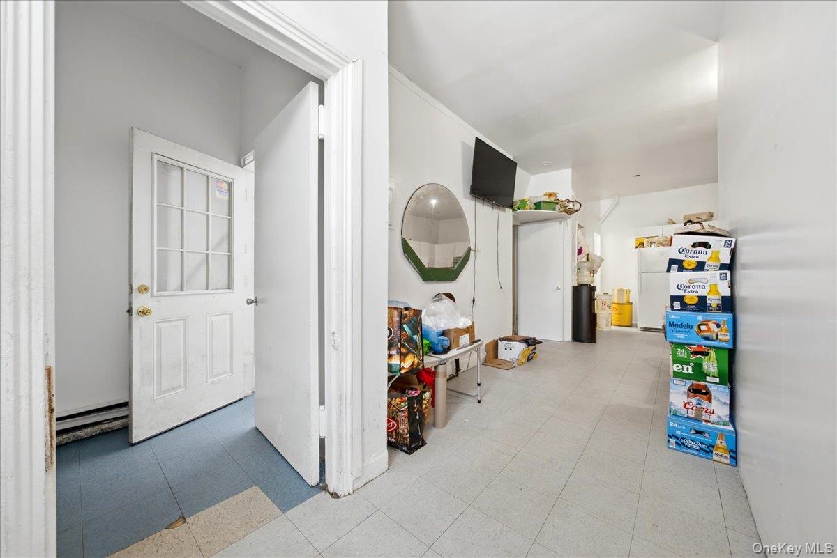 320 Jackson Avenue Property Photo 5