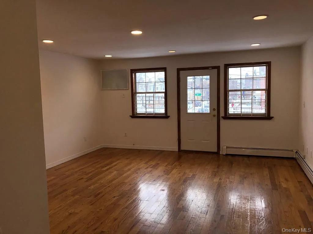 17225 91st Avenue Property Photo 5