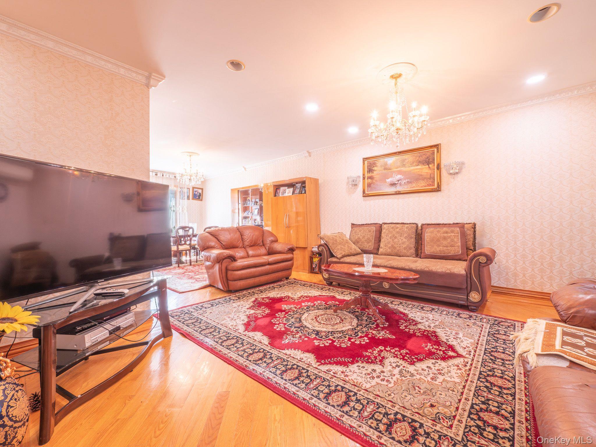 8244 167th Street Property Photo 4
