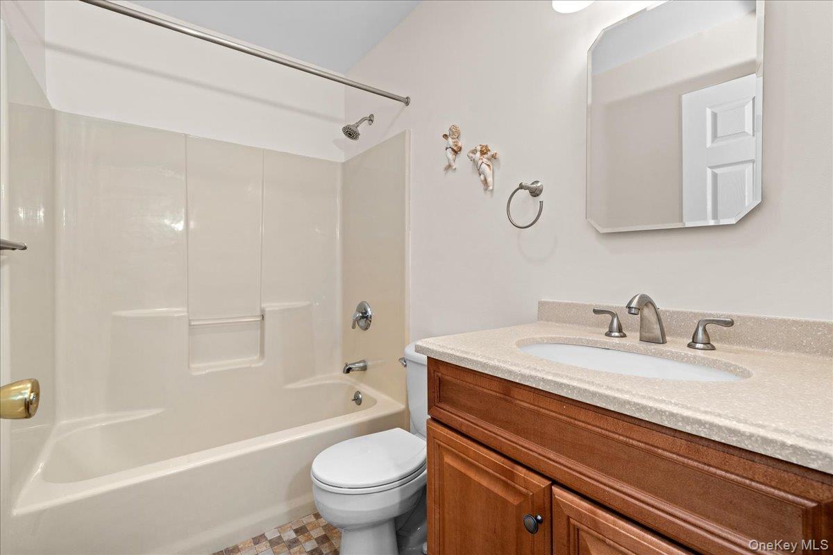 1 S Lynn Street Property Photo 21