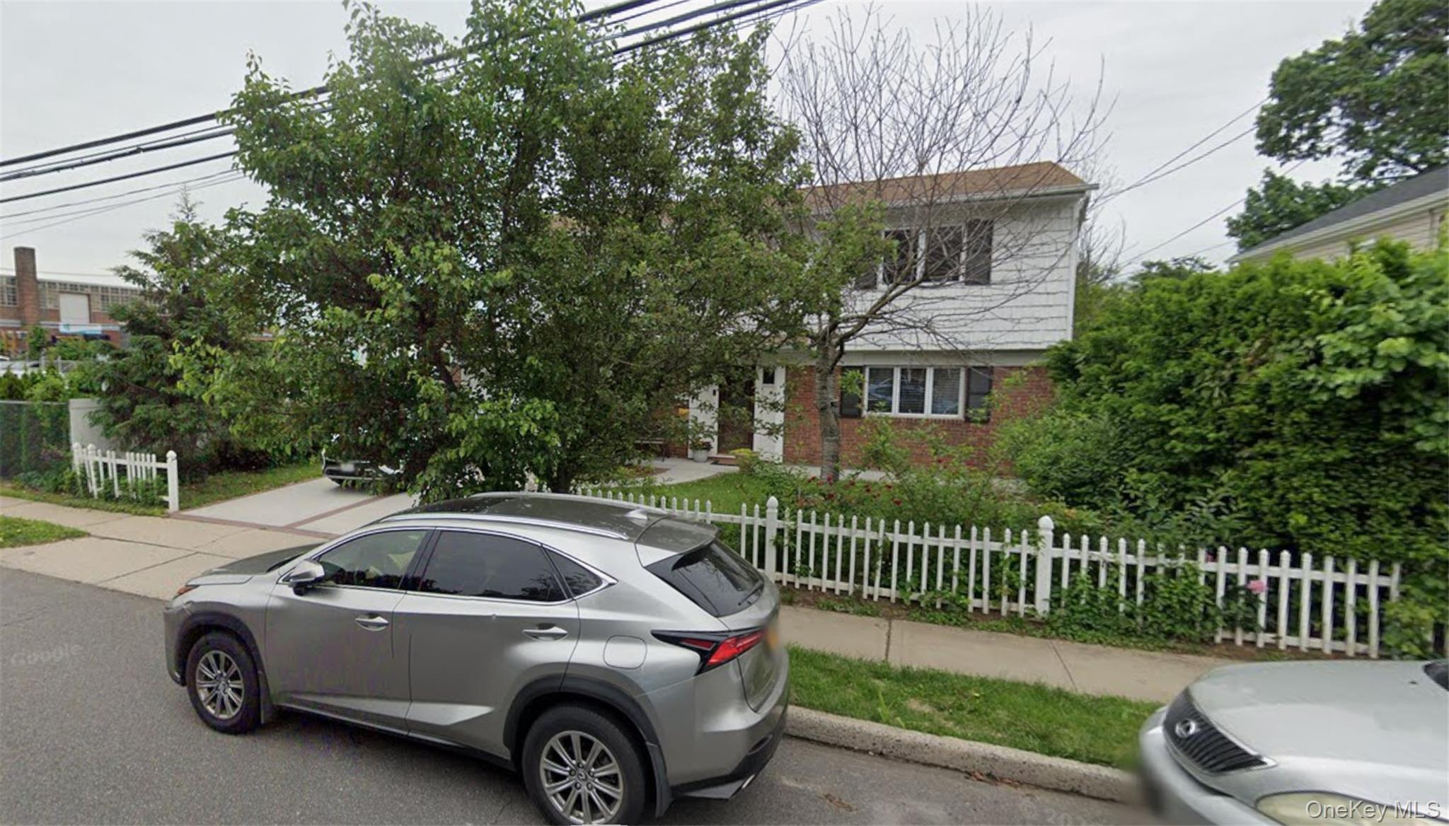 214 Park Avenue Property Photo 1