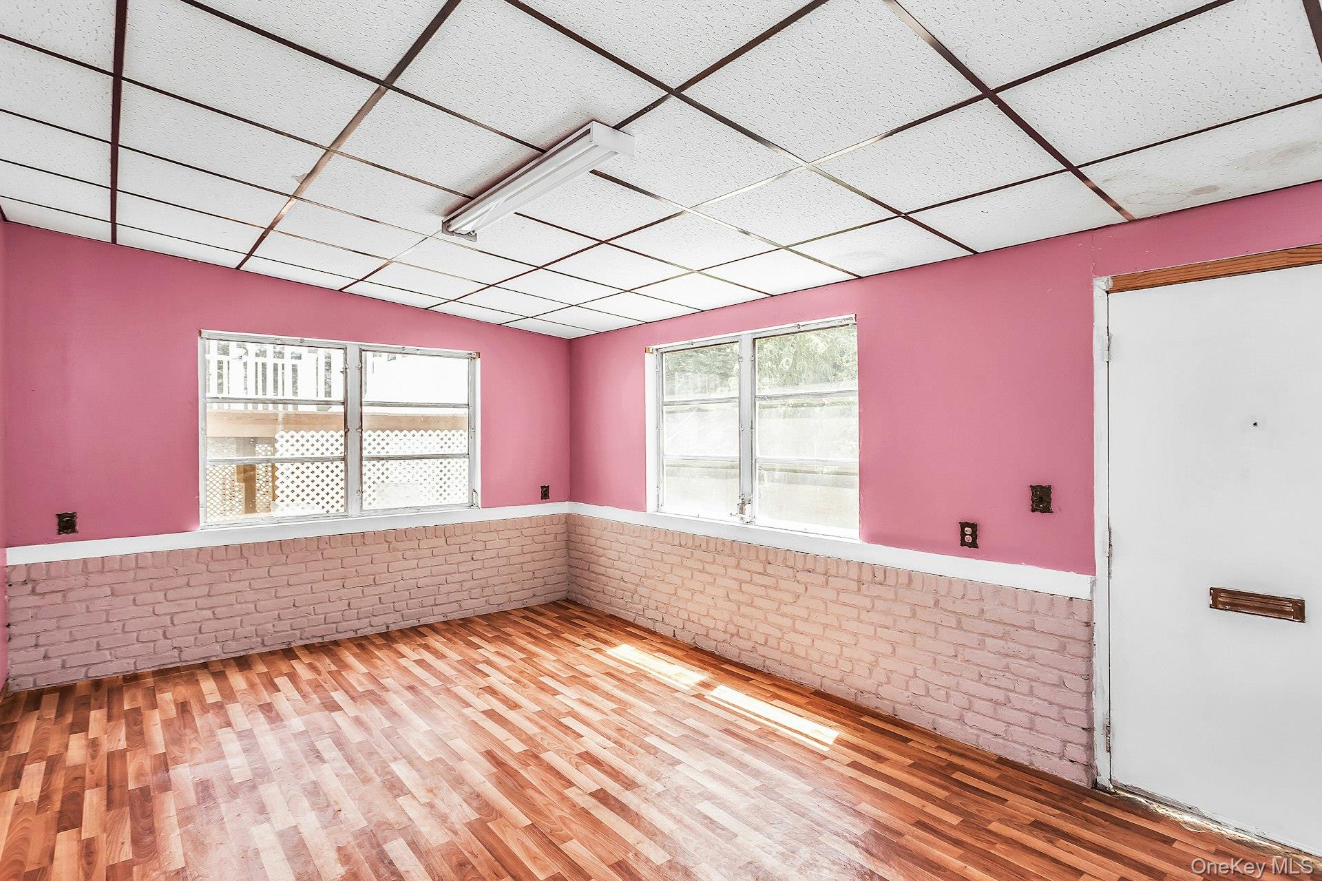 214 Park Avenue Property Photo 10