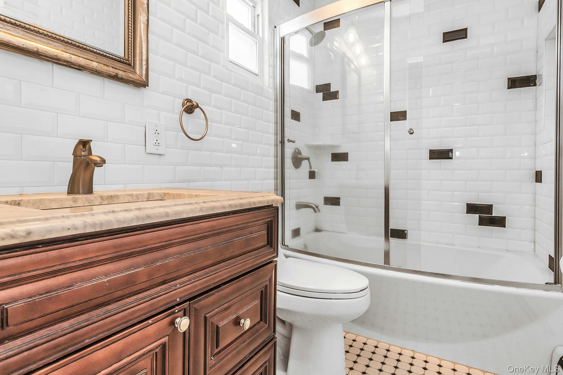 214 Park Avenue Property Photo 28