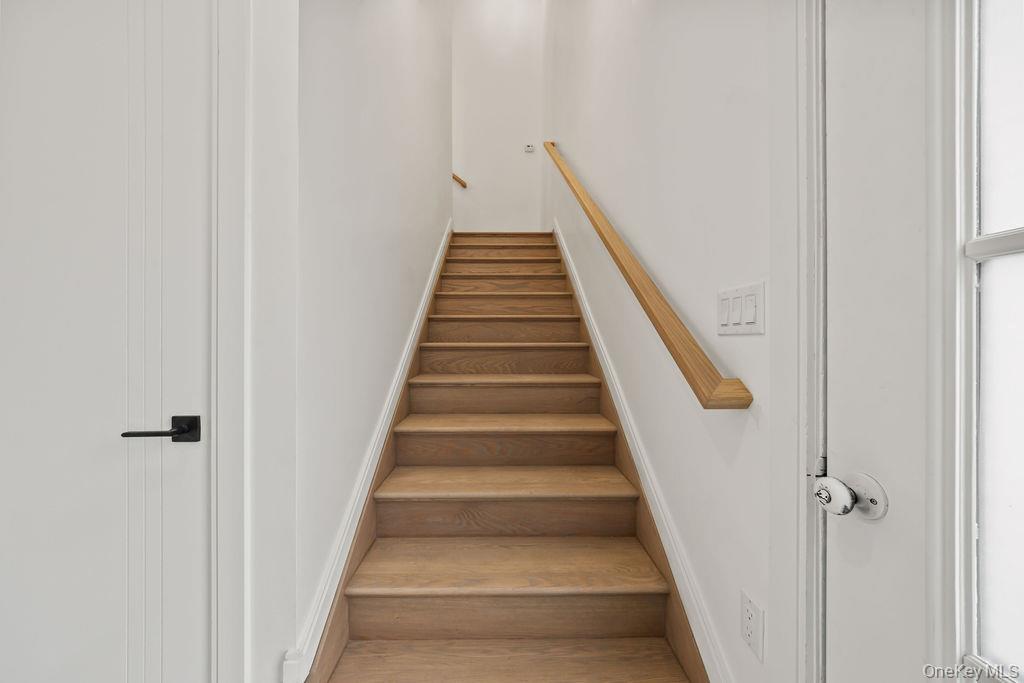 105 N Cole Avenue 213 Property Photo 5