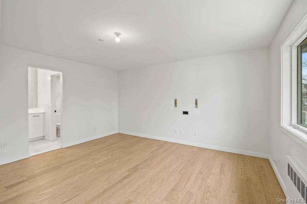 105 N Cole Avenue 213 Property Photo 21