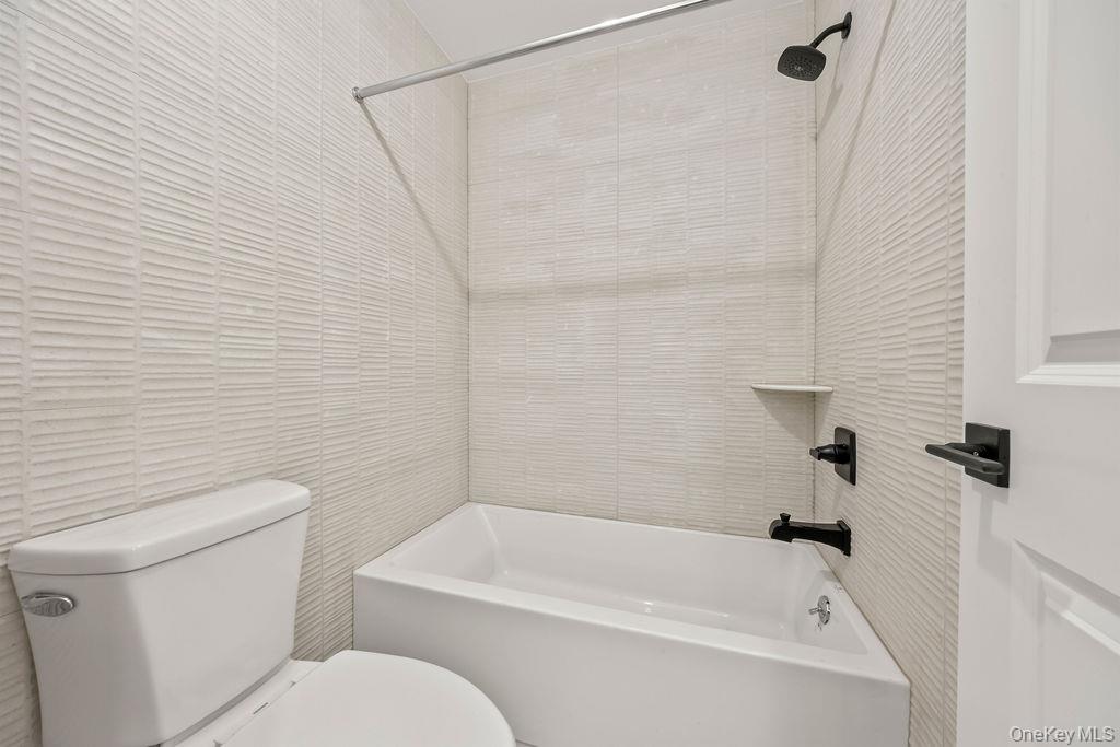 105 N Cole Avenue 213 Property Photo 27
