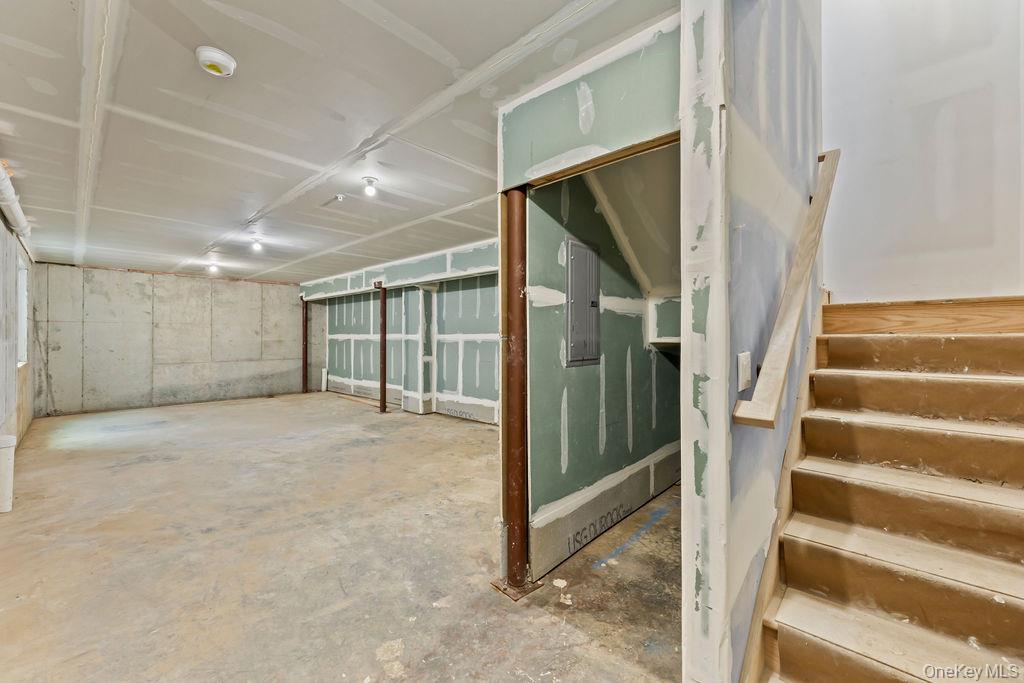 105 N Cole Avenue 213 Property Photo 35