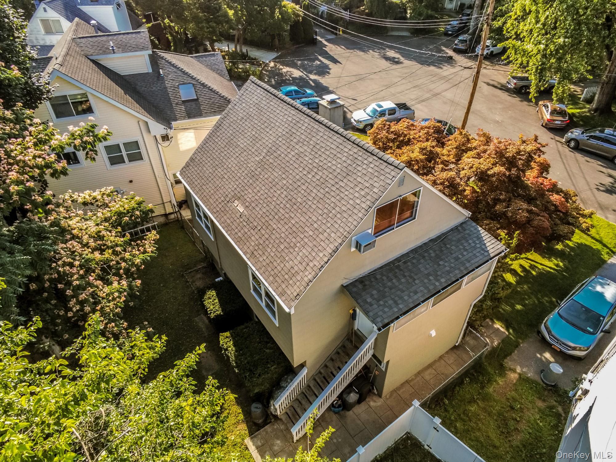 20 Riverview Court Property Photo 3