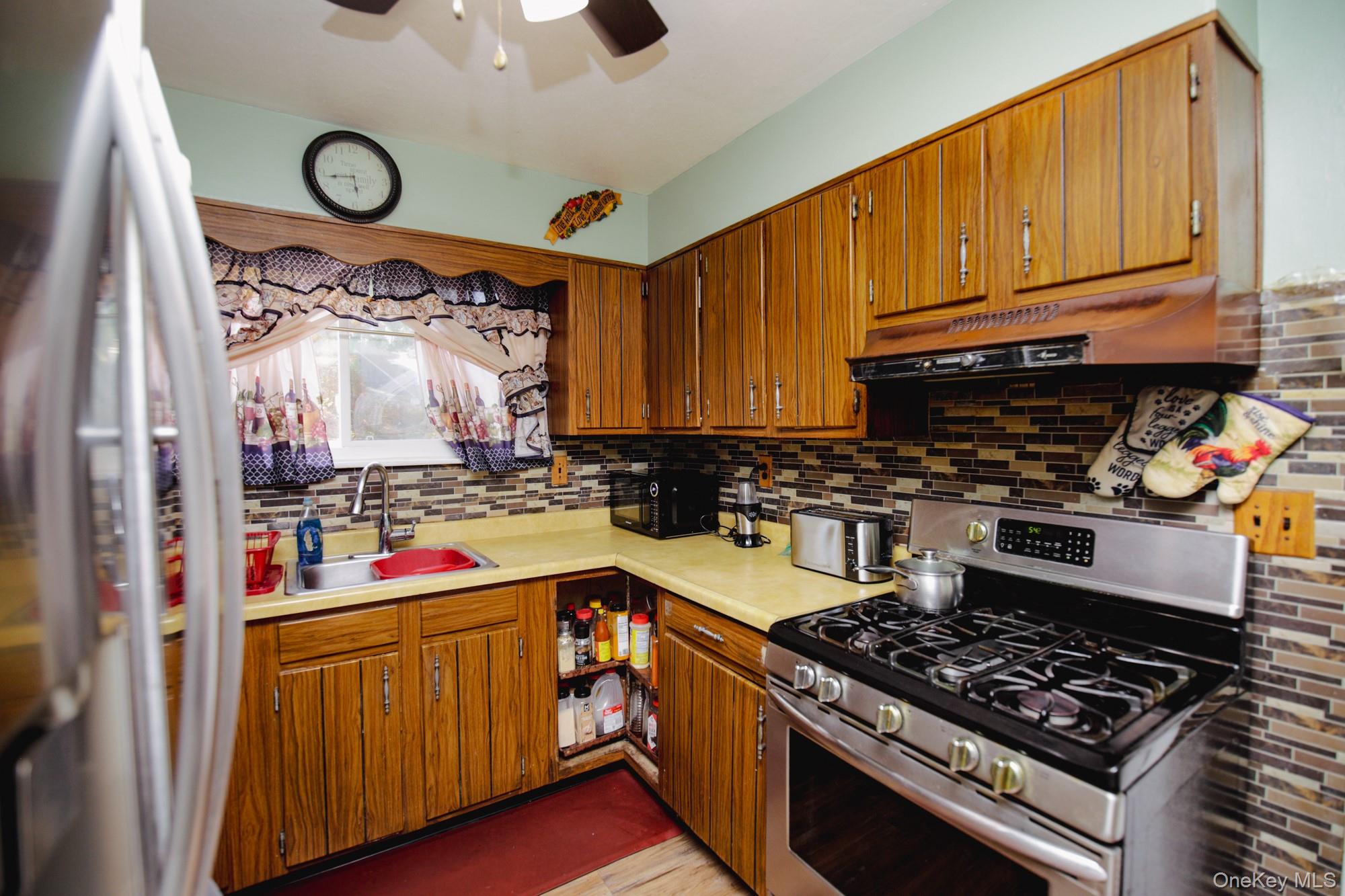 20 Riverview Court Property Photo 16
