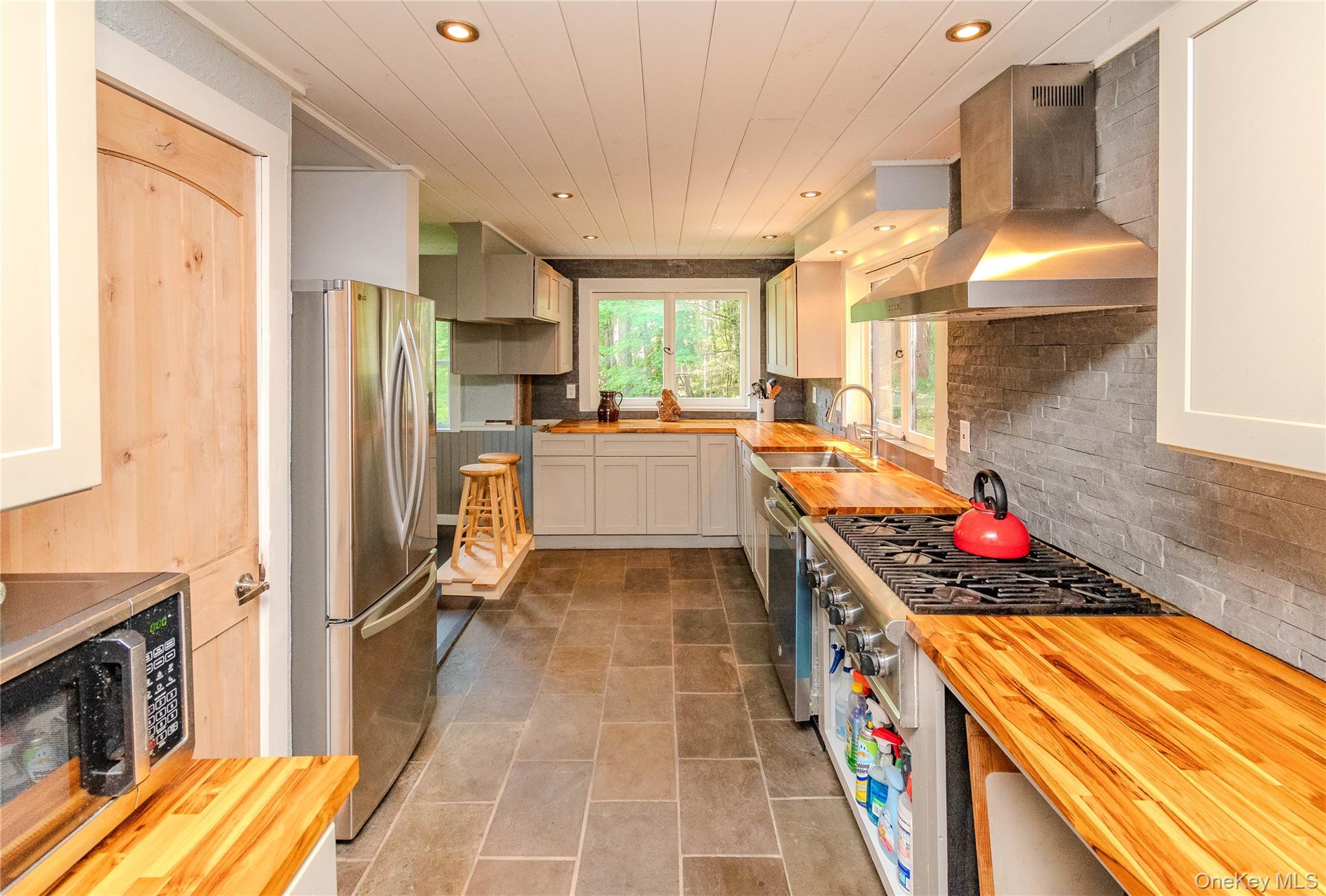 63 Cape Road Property Photo 15