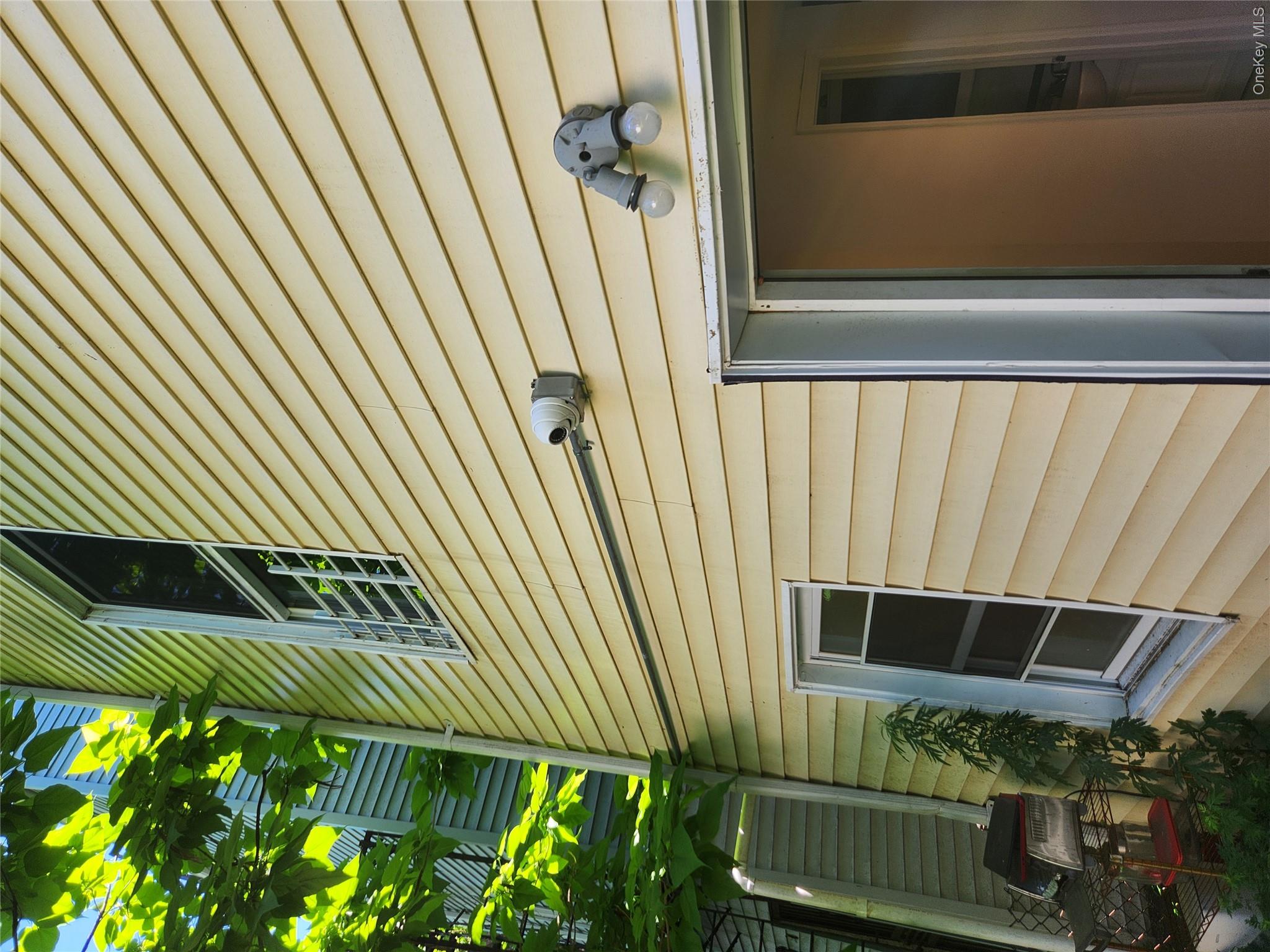 459 S 5th Avenue Property Photo 14