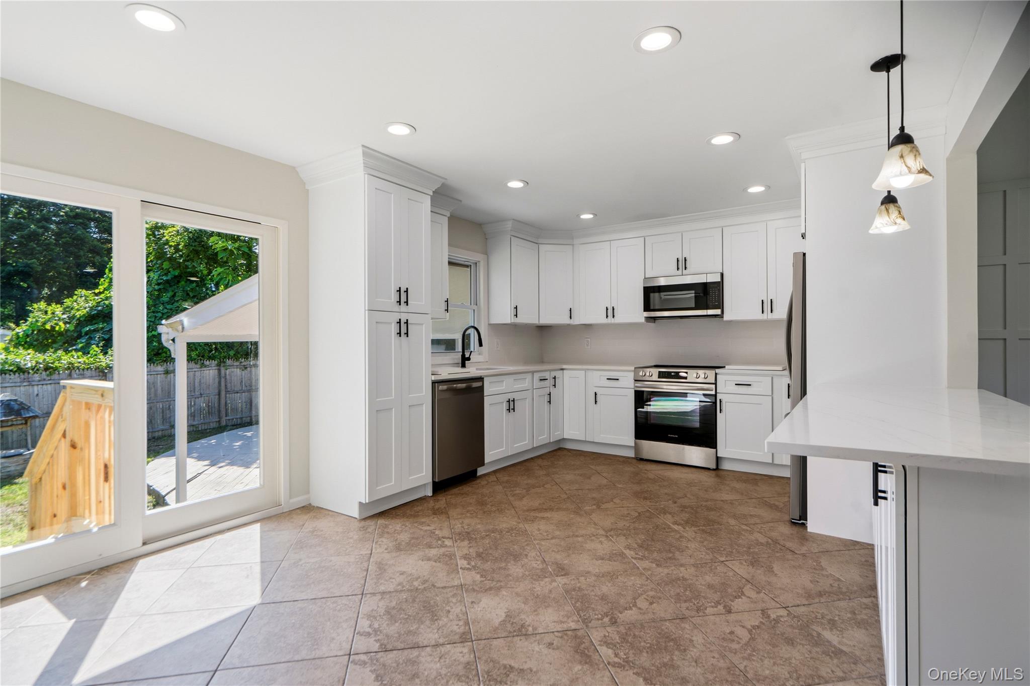 325 Harrison Avenue Property Photo 8