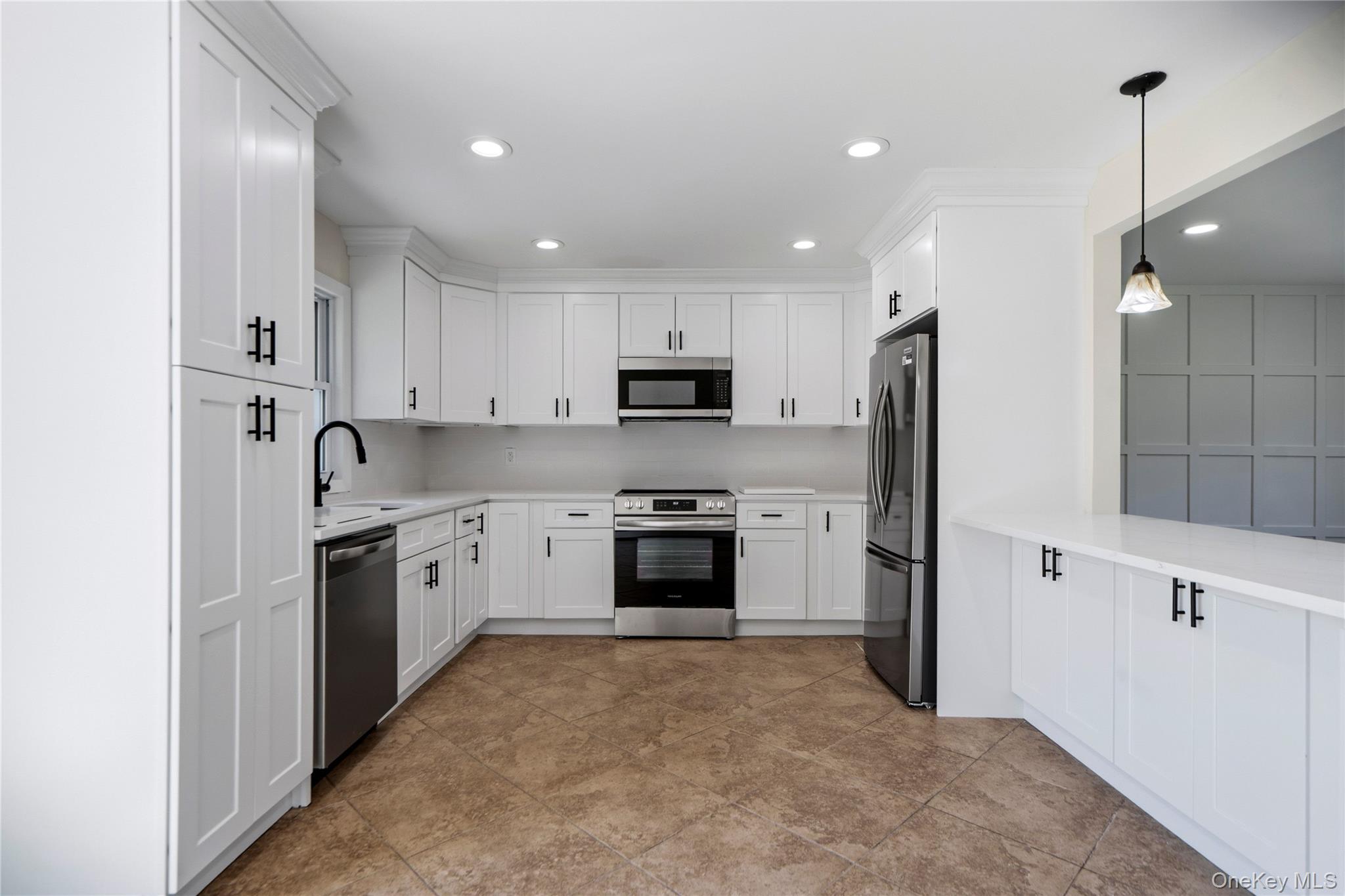 325 Harrison Avenue Property Photo 14