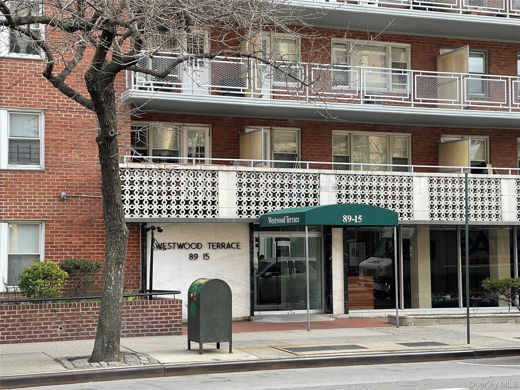 89-15 Parsons Boulevard 7D Property Photo 1