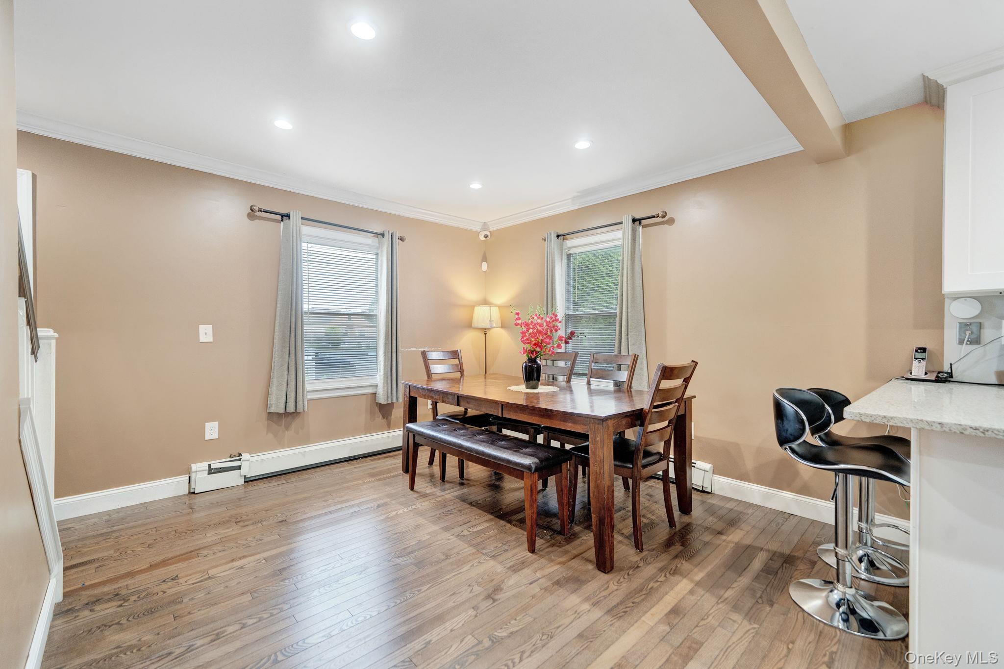258 Fairview Boulevard Property Photo 8