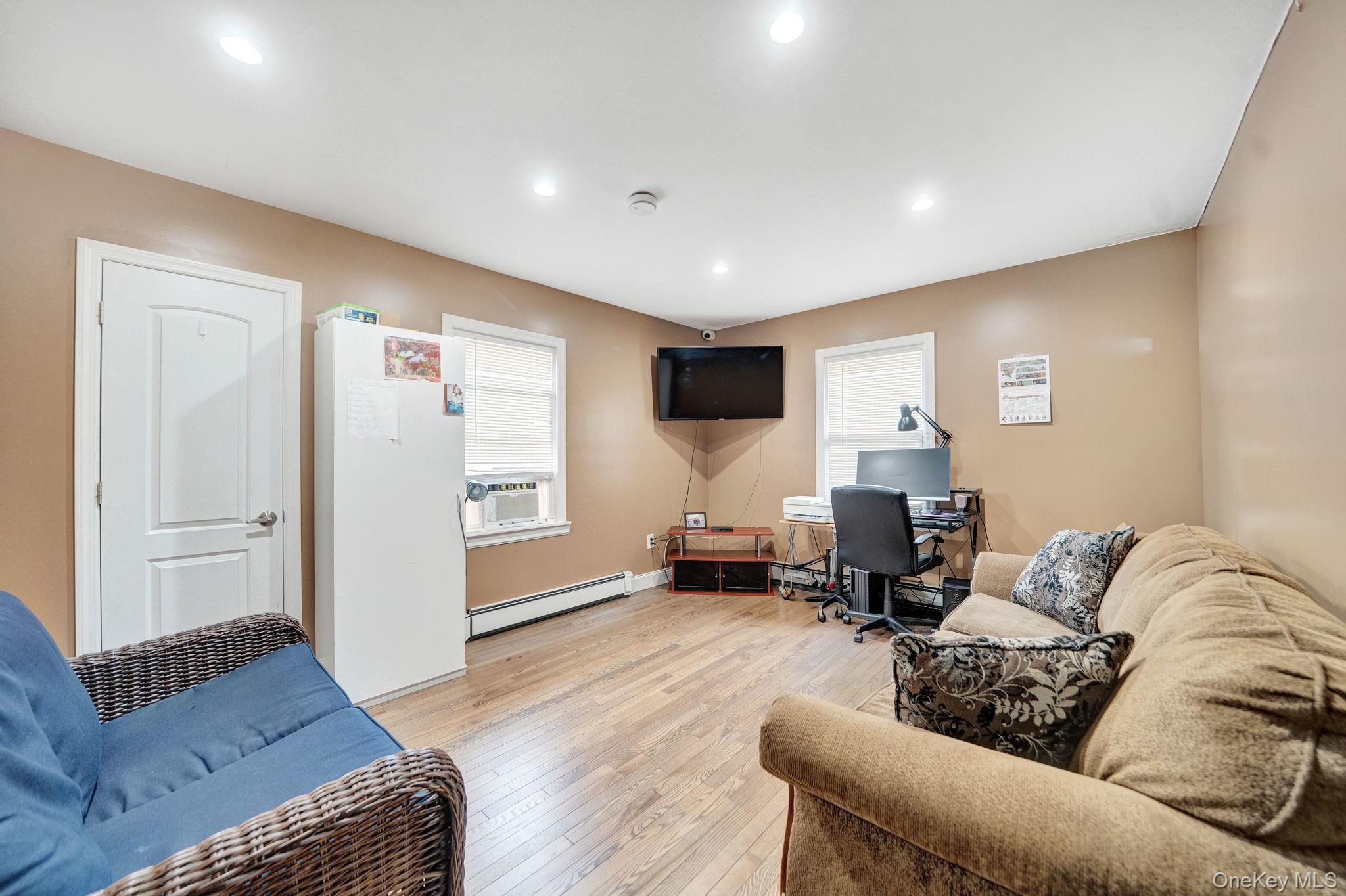258 Fairview Boulevard Property Photo 14