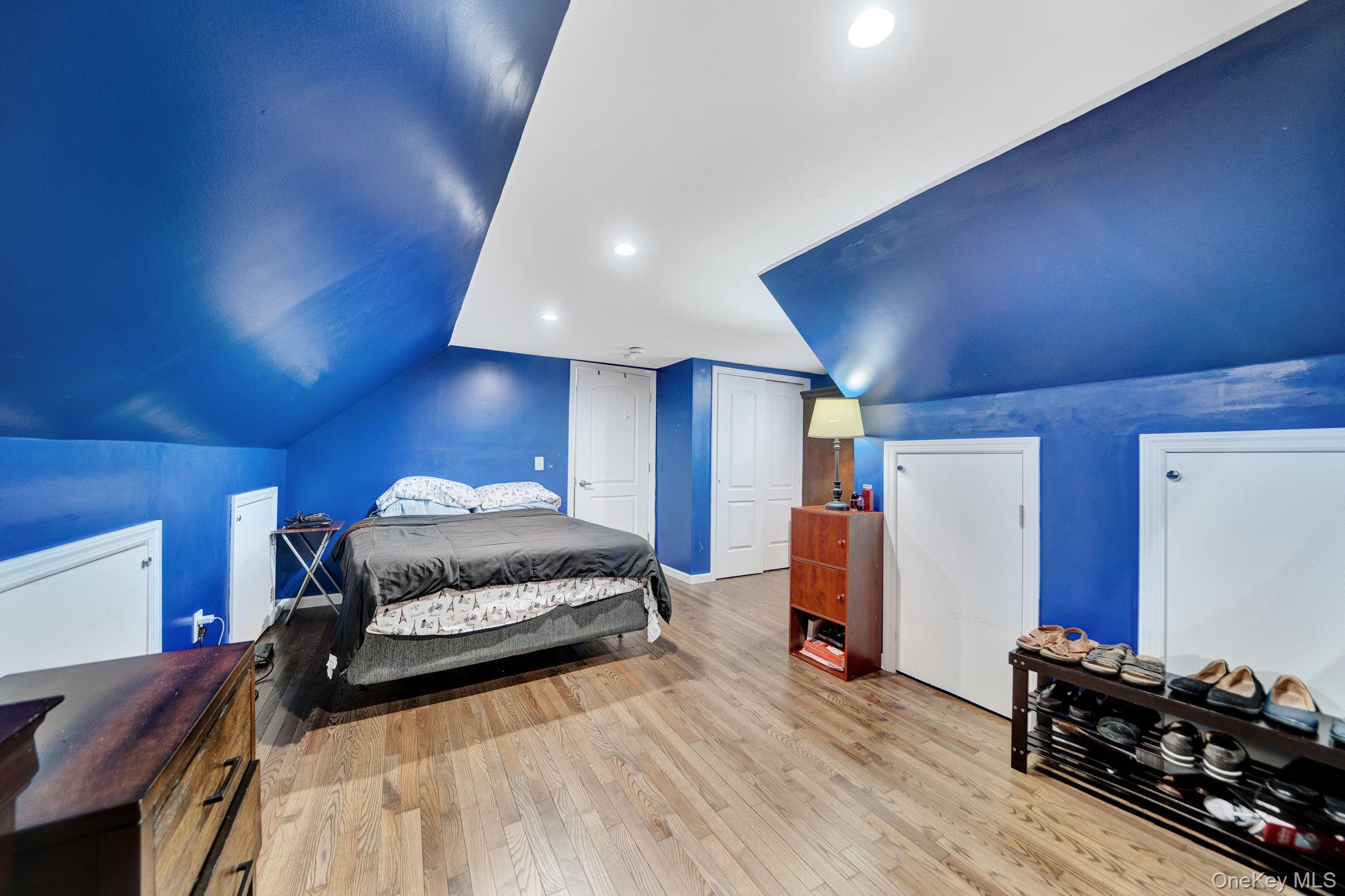 258 Fairview Boulevard Property Photo 16