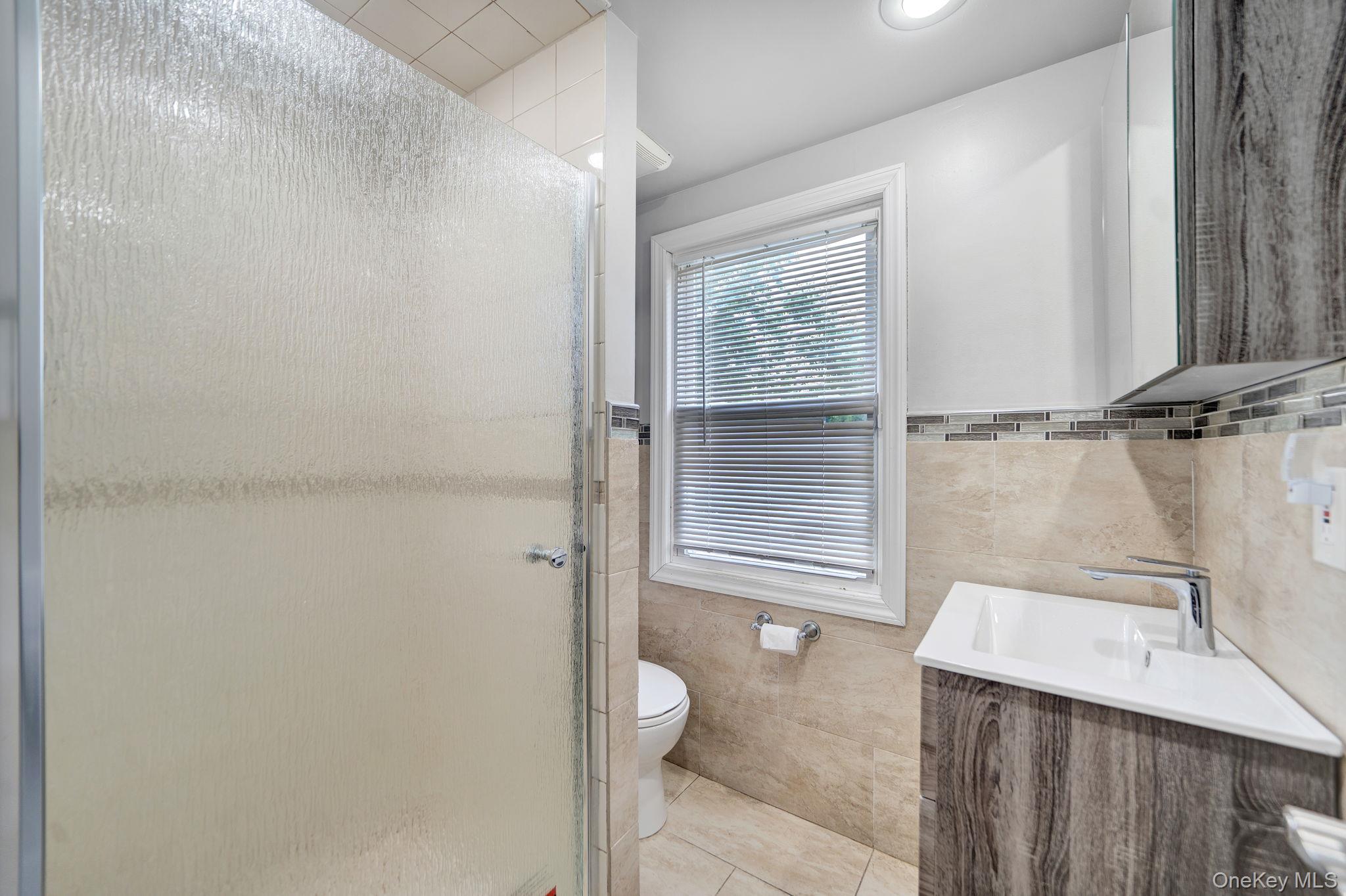258 Fairview Boulevard Property Photo 17