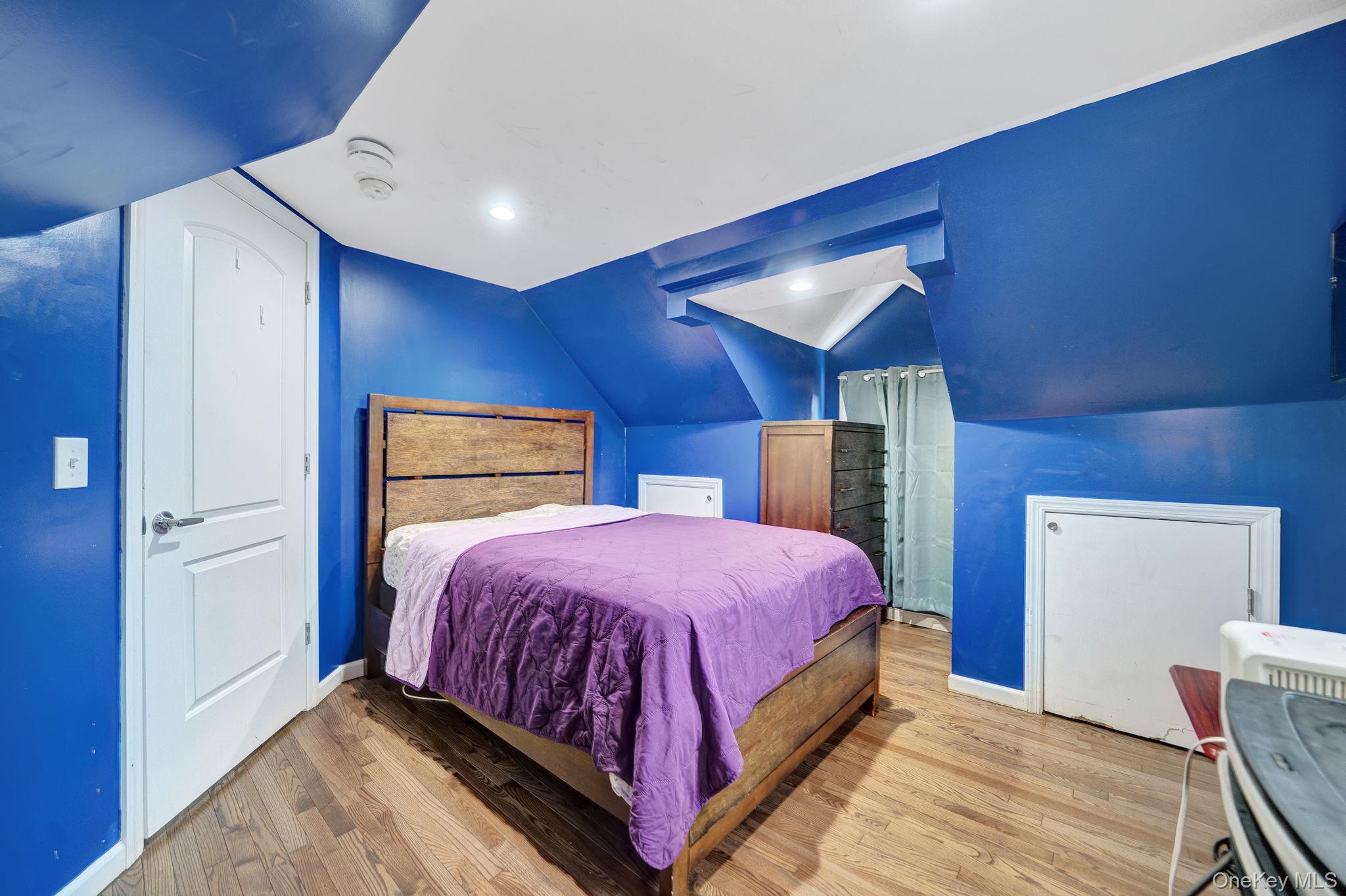 258 Fairview Boulevard Property Photo 18
