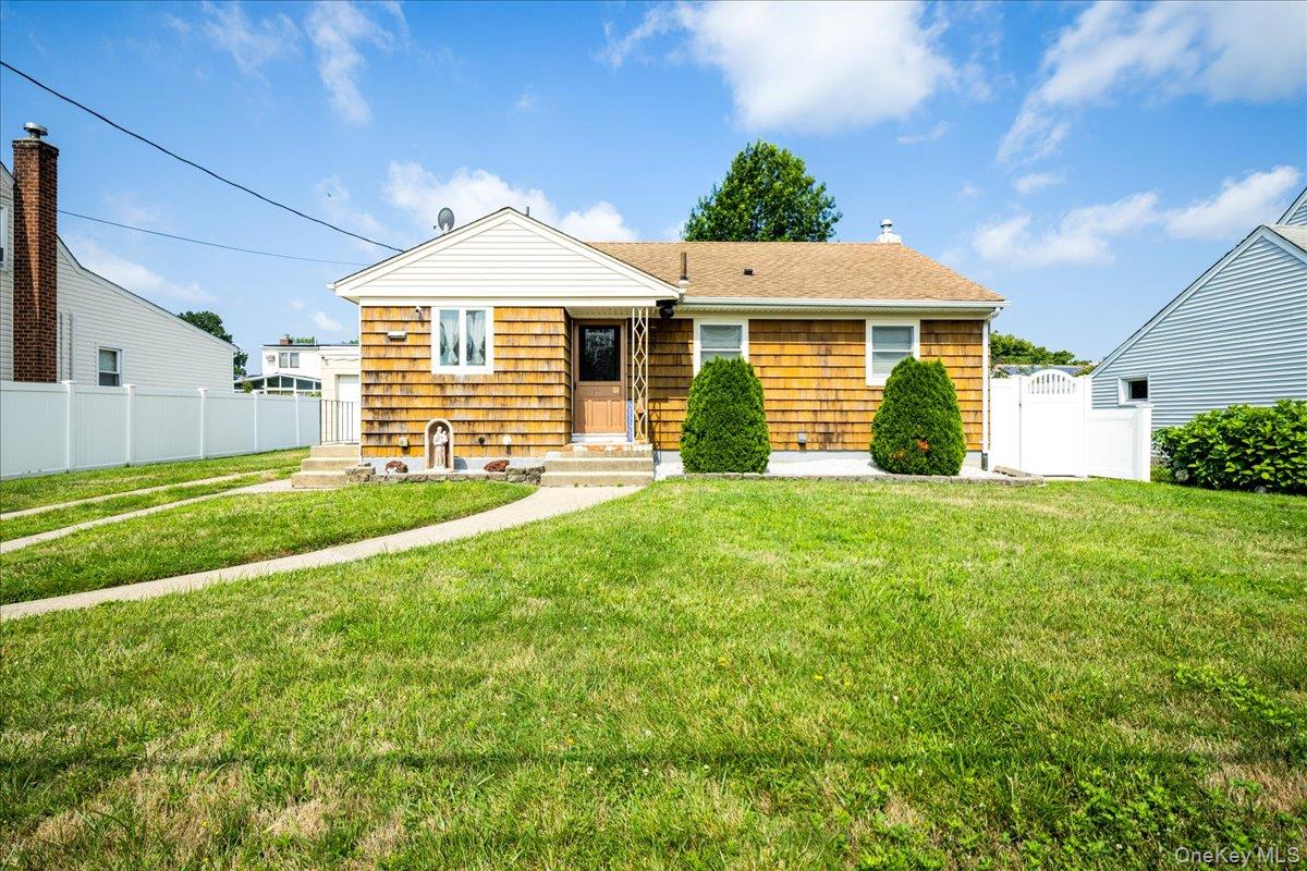 17 Joludow Drive Property Photo 1
