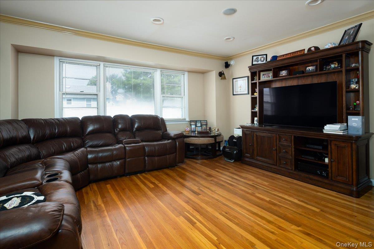 17 Joludow Drive Property Photo 5