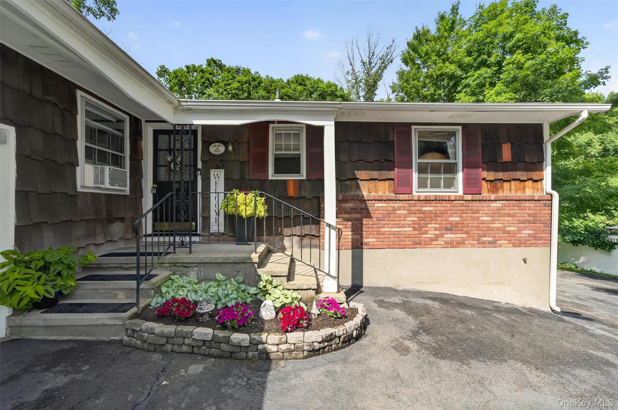 25 Lucky Lane Property Photo 4