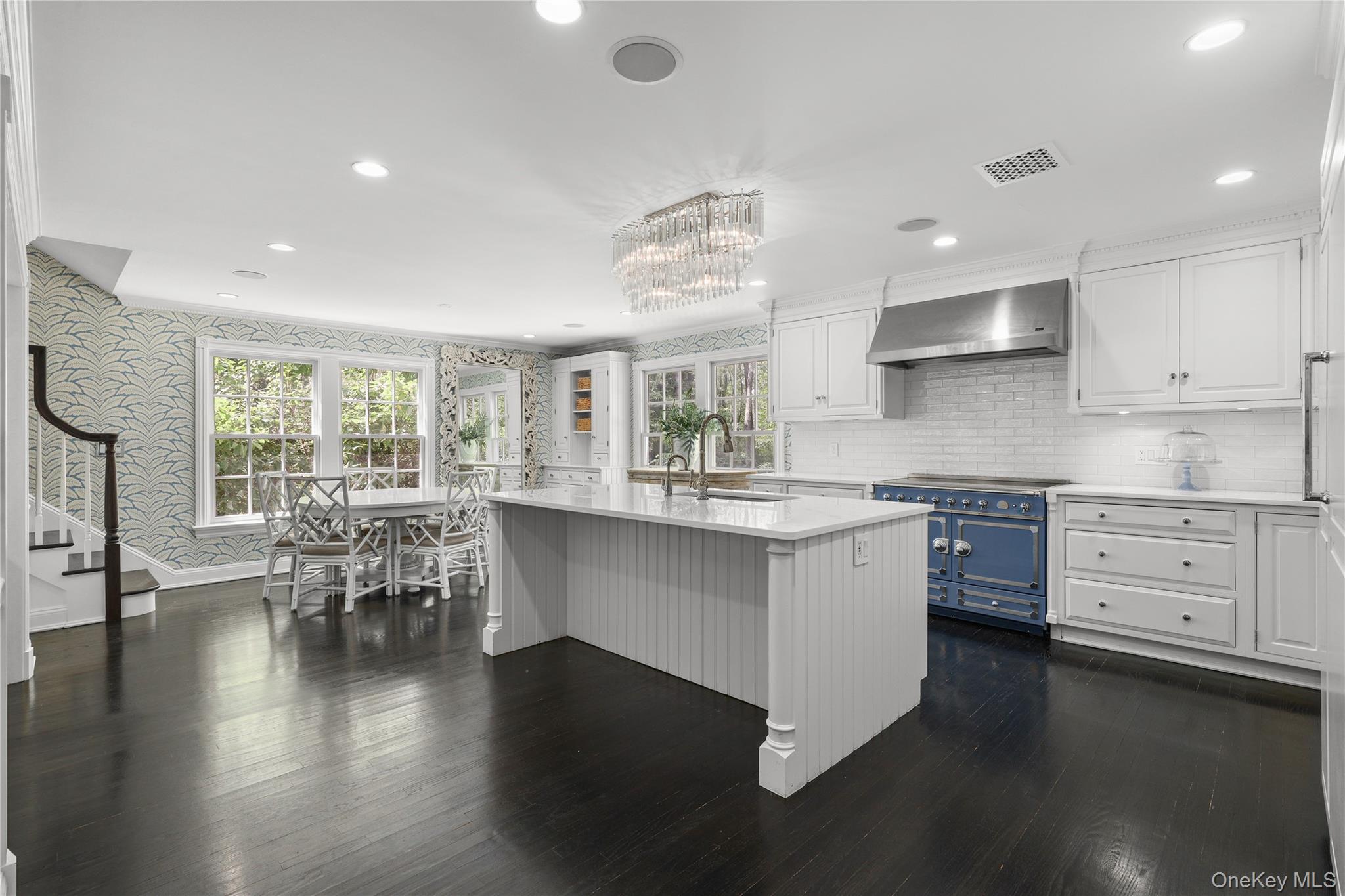 54 W Patent Road Property Photo 9