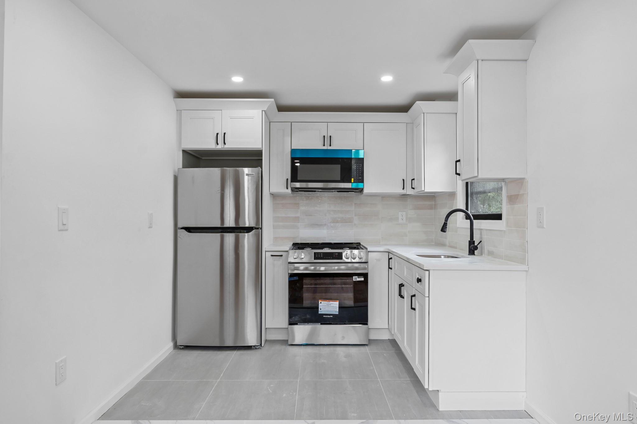 423 Beach 63rd Street Property Photo 3