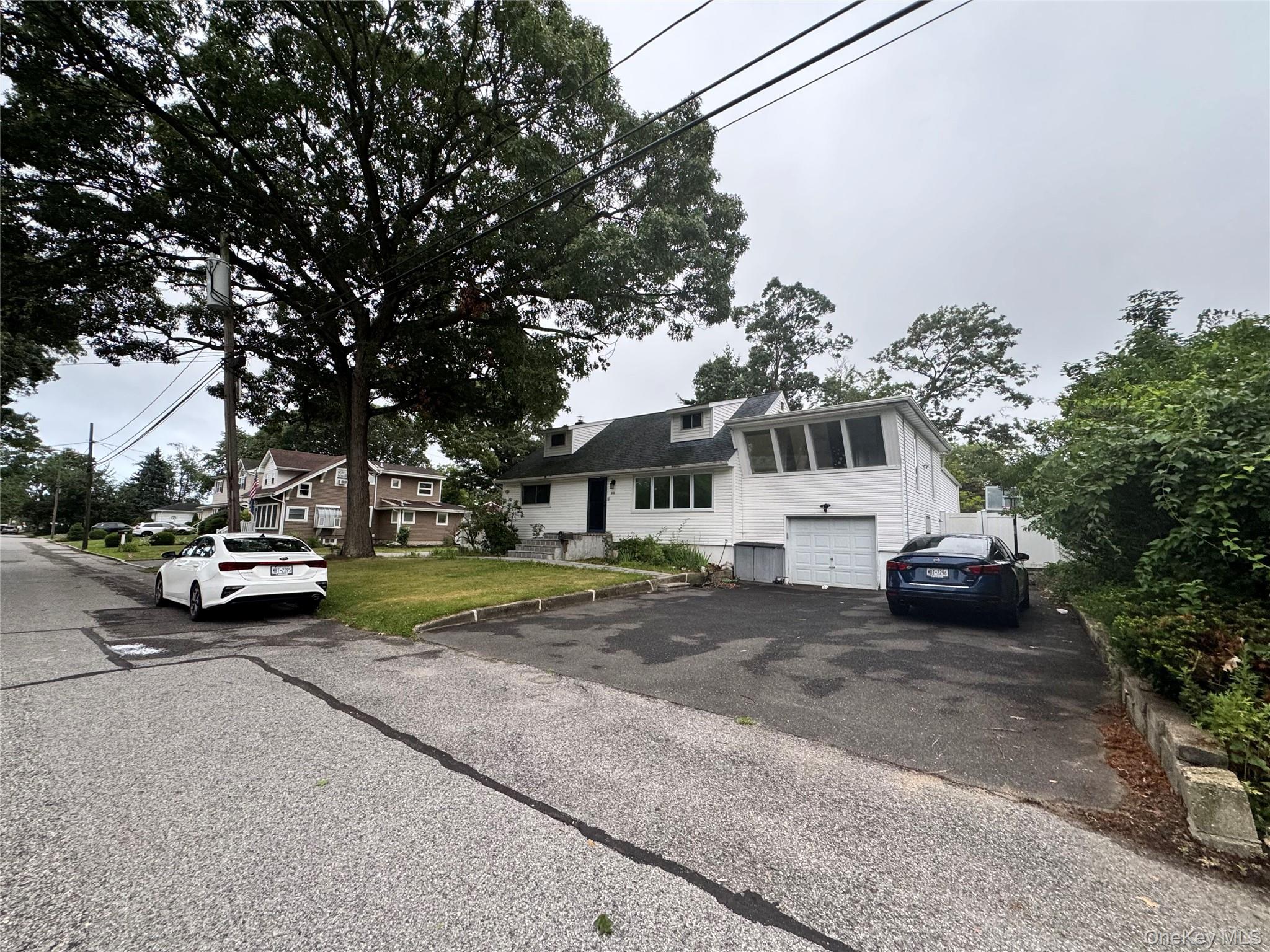233 S 15th Street Property Photo 2