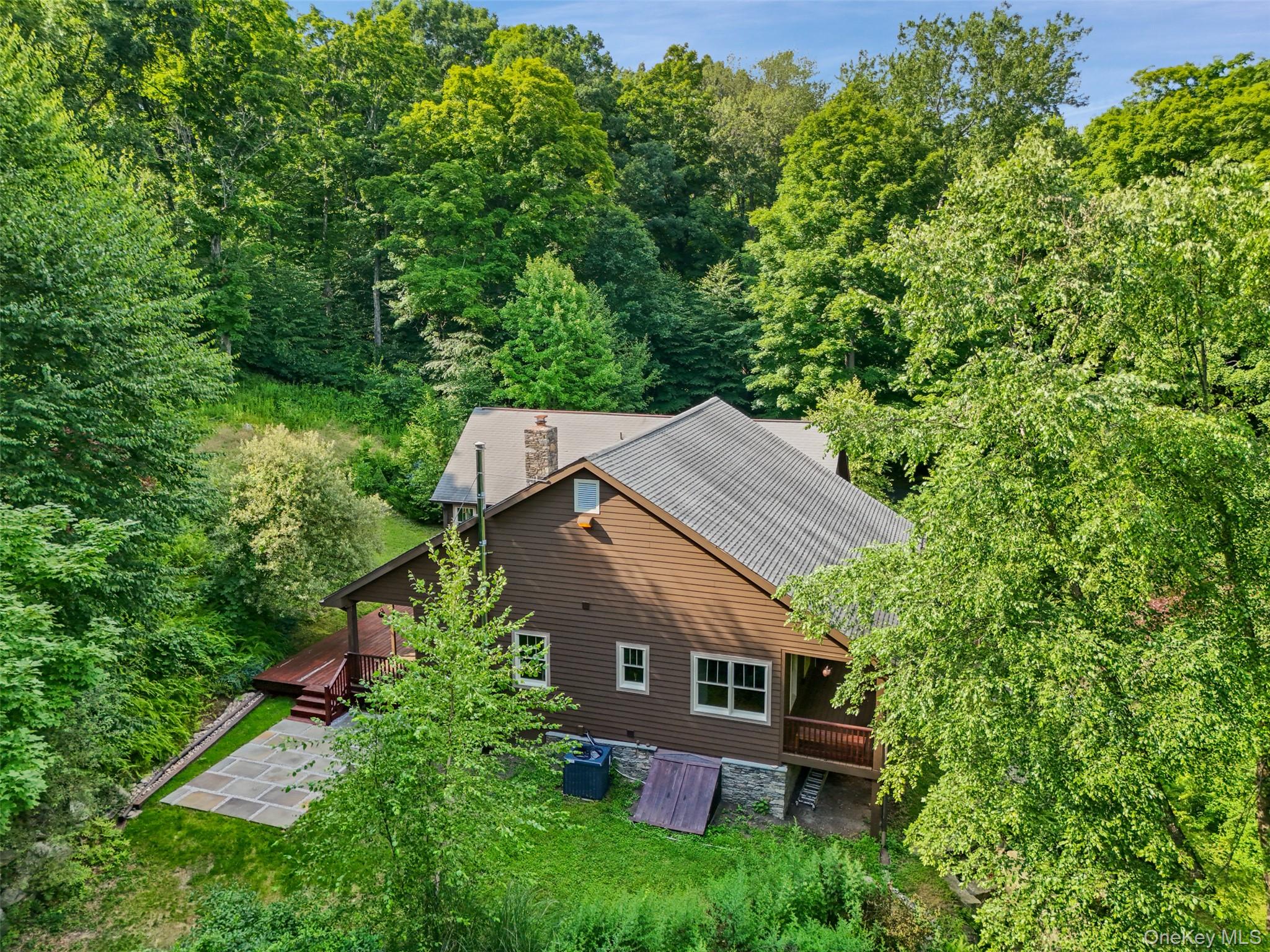 39 Miller Hill Woods Court Property Photo 40