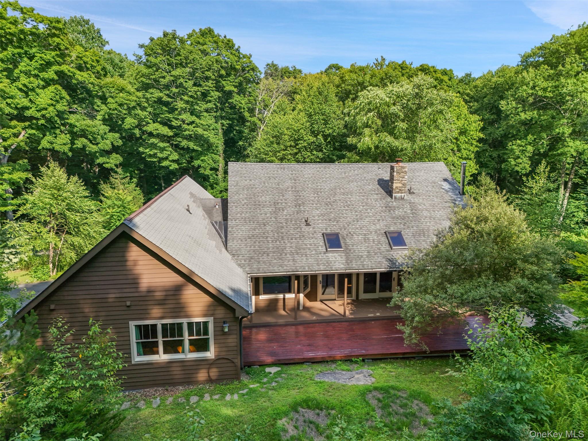 39 Miller Hill Woods Court Property Photo 42