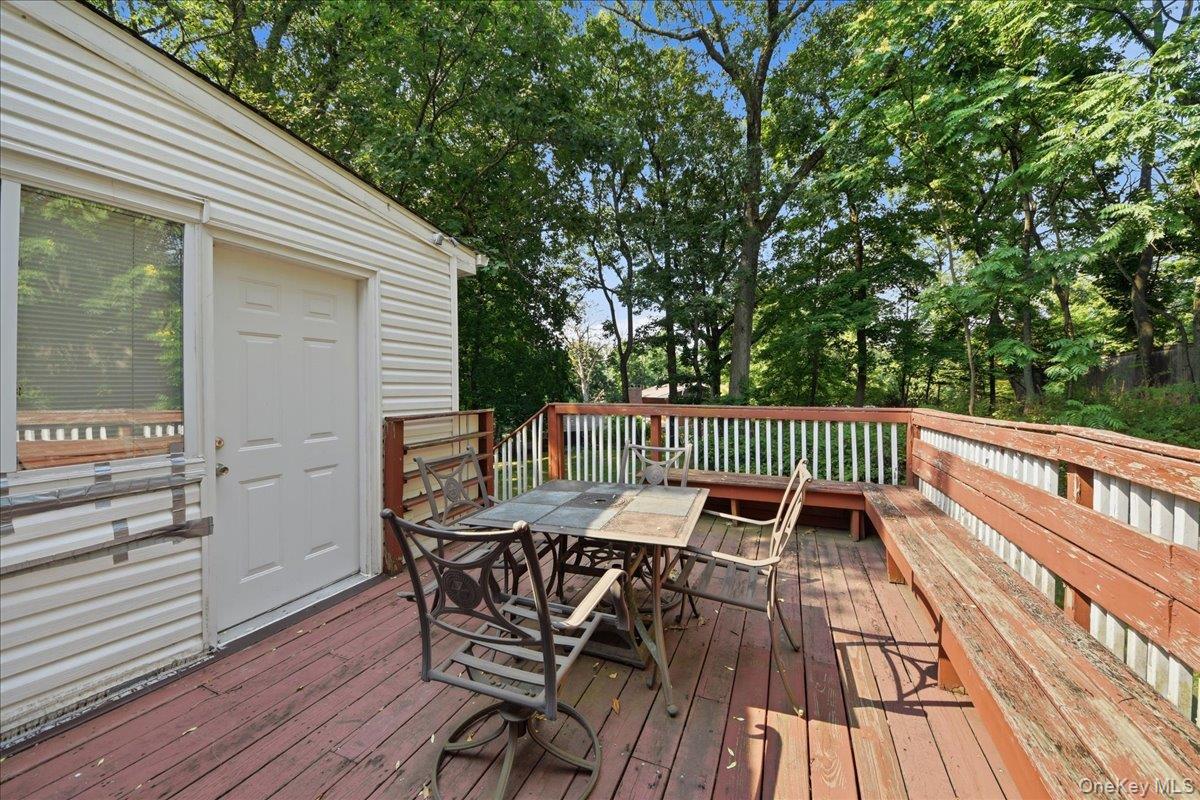14 Glenn Place Property Photo 9