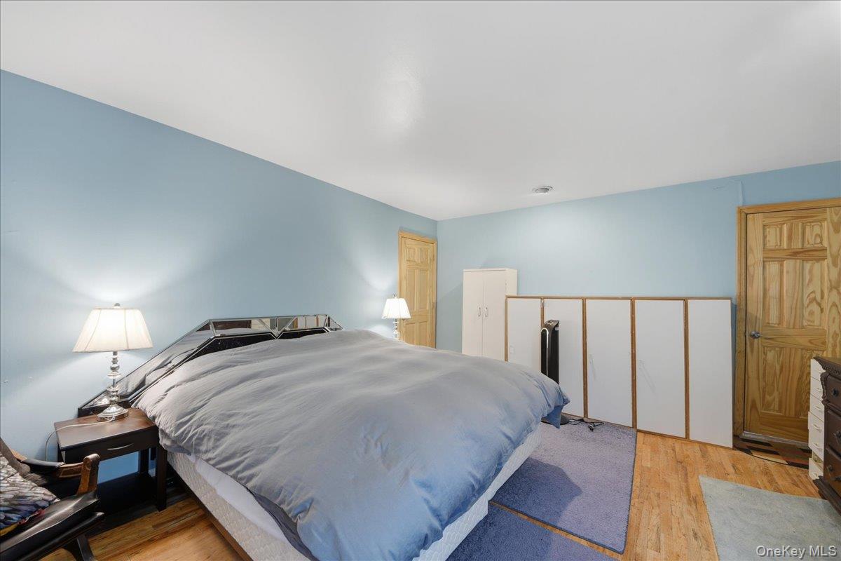 14 Glenn Place Property Photo 15