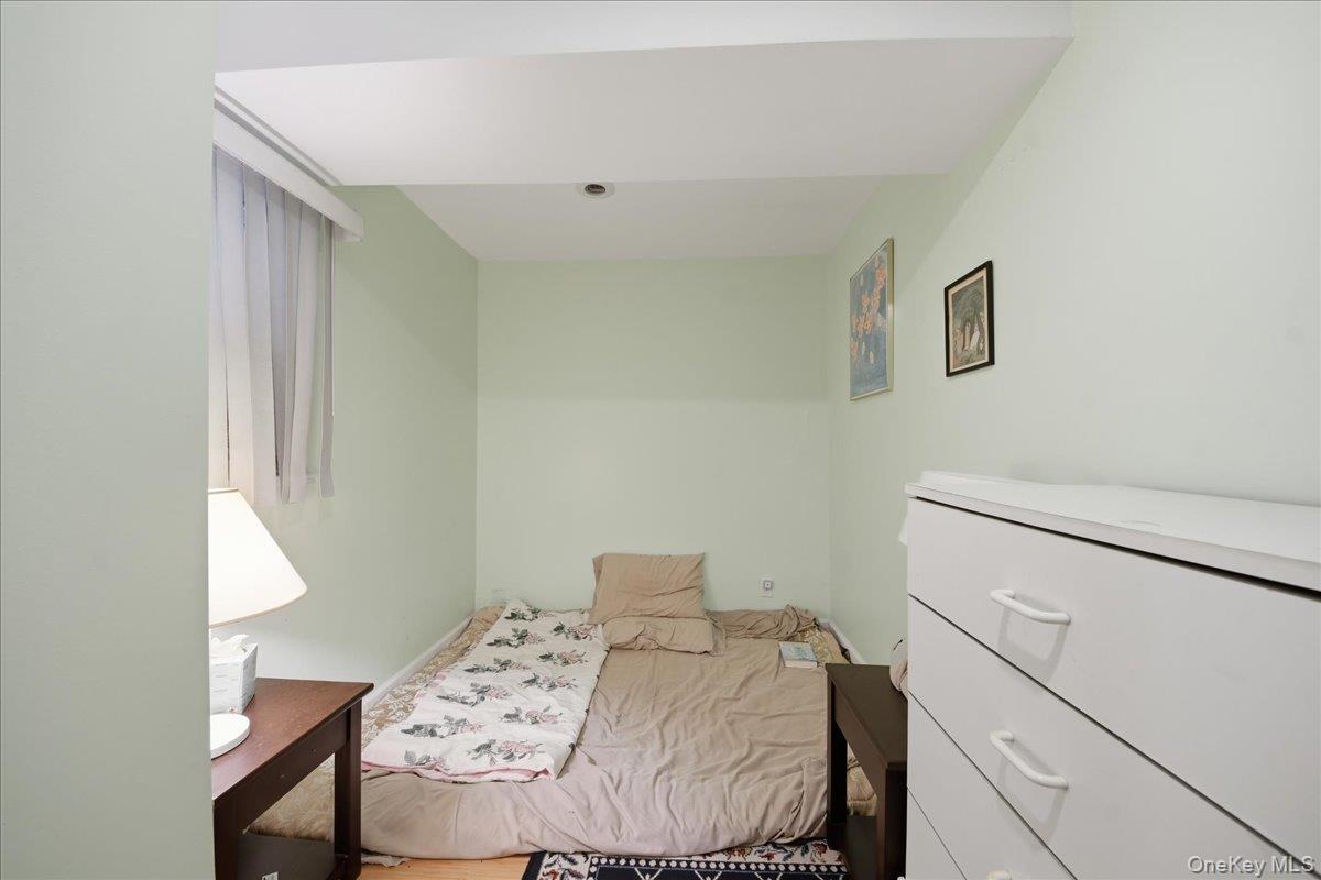 14 Glenn Place Property Photo 27