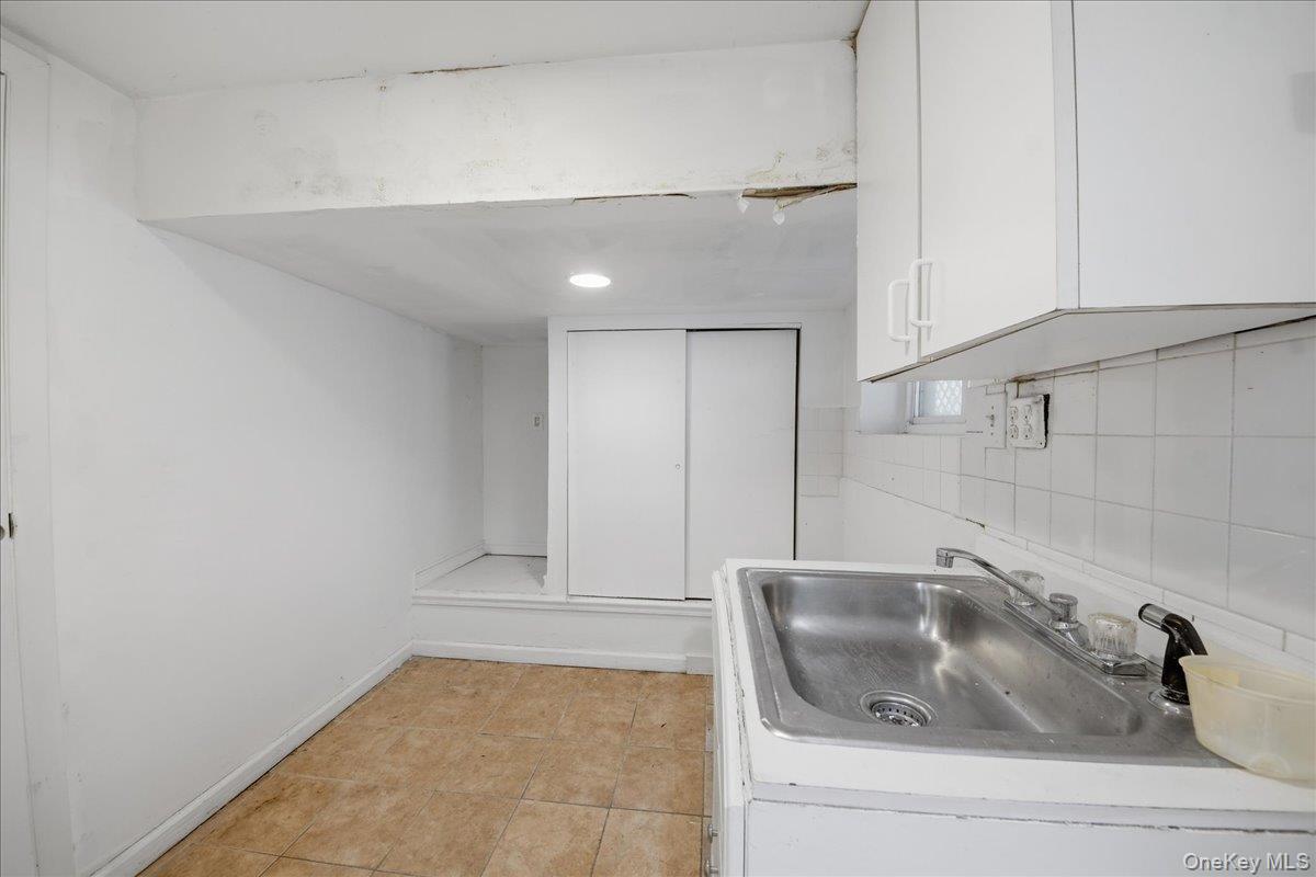 14 Glenn Place Property Photo 33