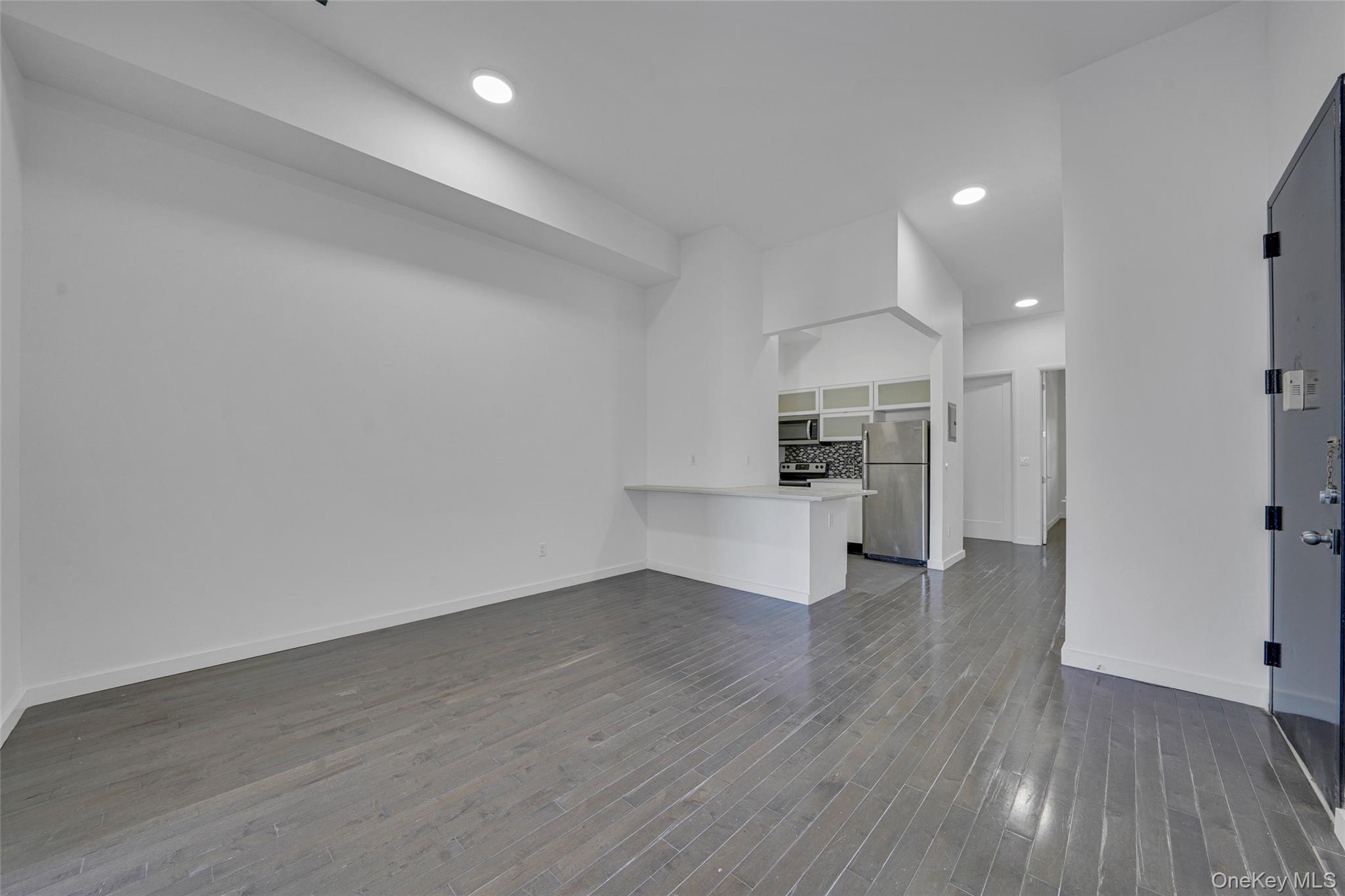 1106 Halsey Street Property Photo 14