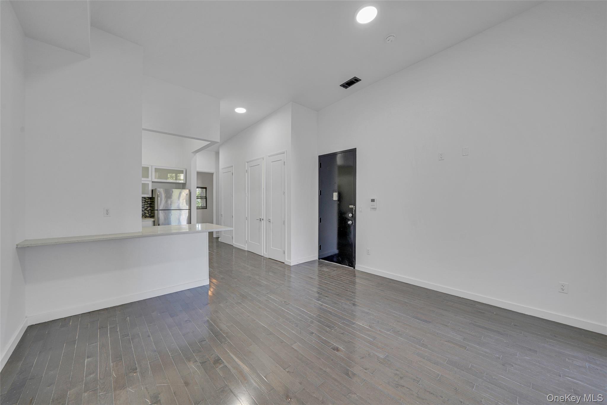 1106 Halsey Street Property Photo 15