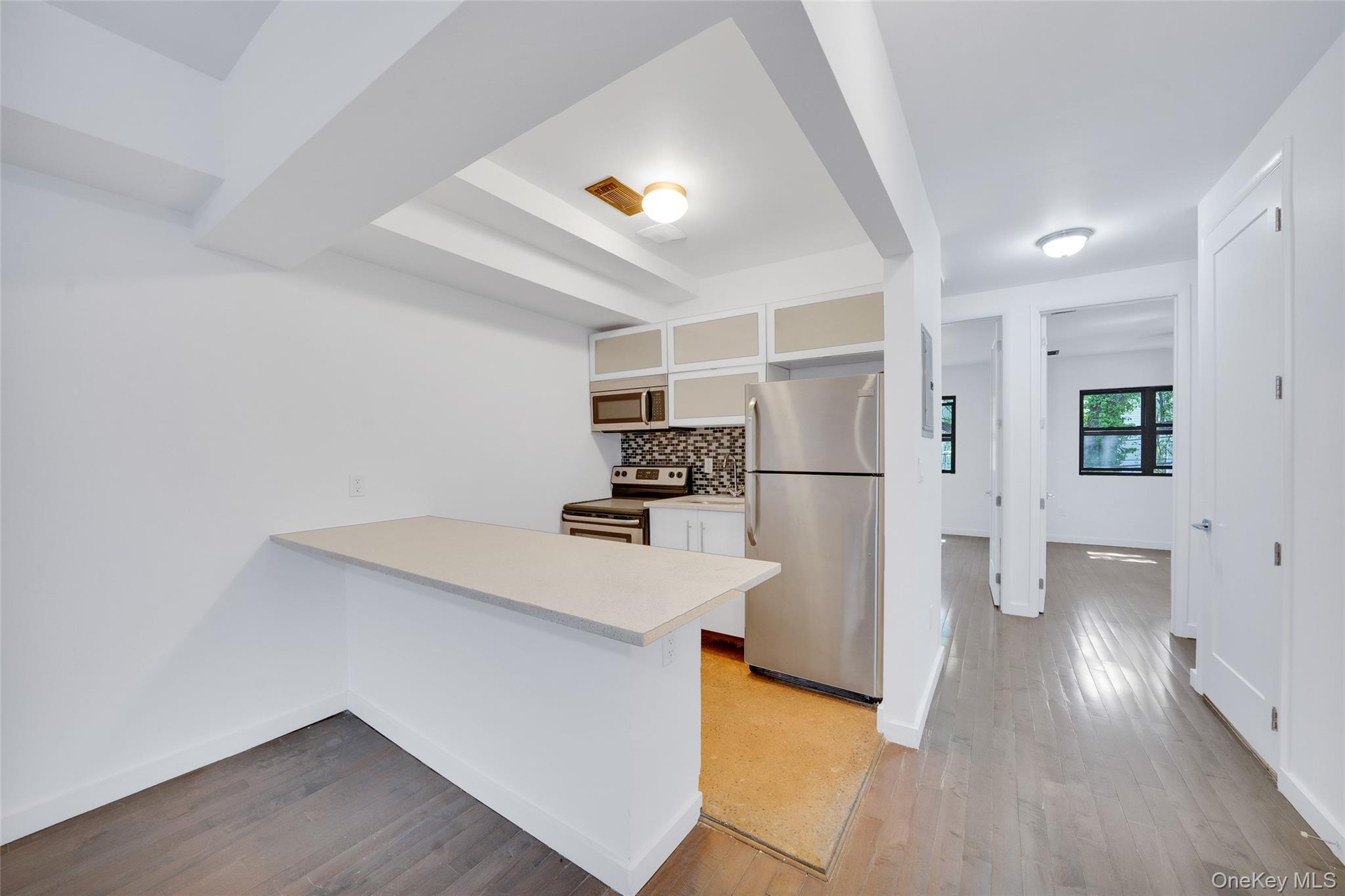 1106 Halsey Street Property Photo 31