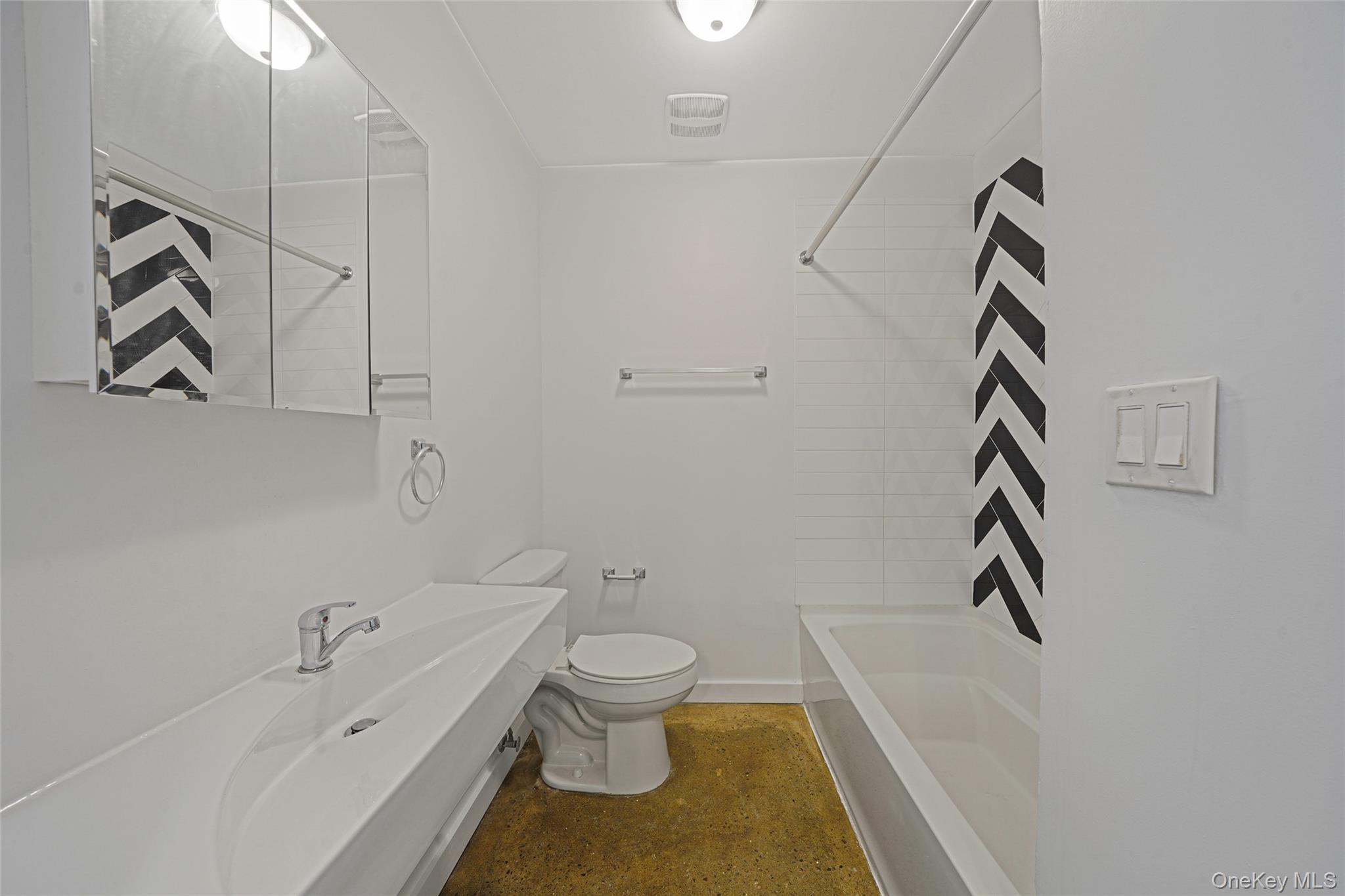 1106 Halsey Street Property Photo 34
