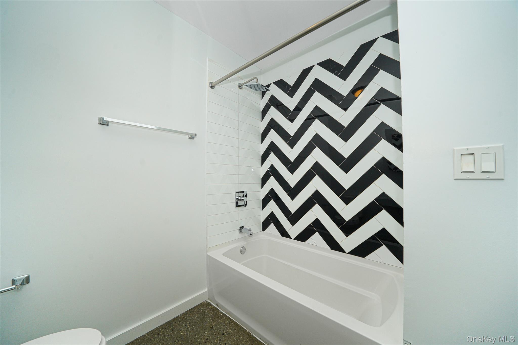 1106 Halsey Street Property Photo 38